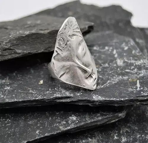 Ring Of Fire Abstract Face Ring Silver Modern Human Art Tribal Size ONE SIZE - 3 Thumbnail