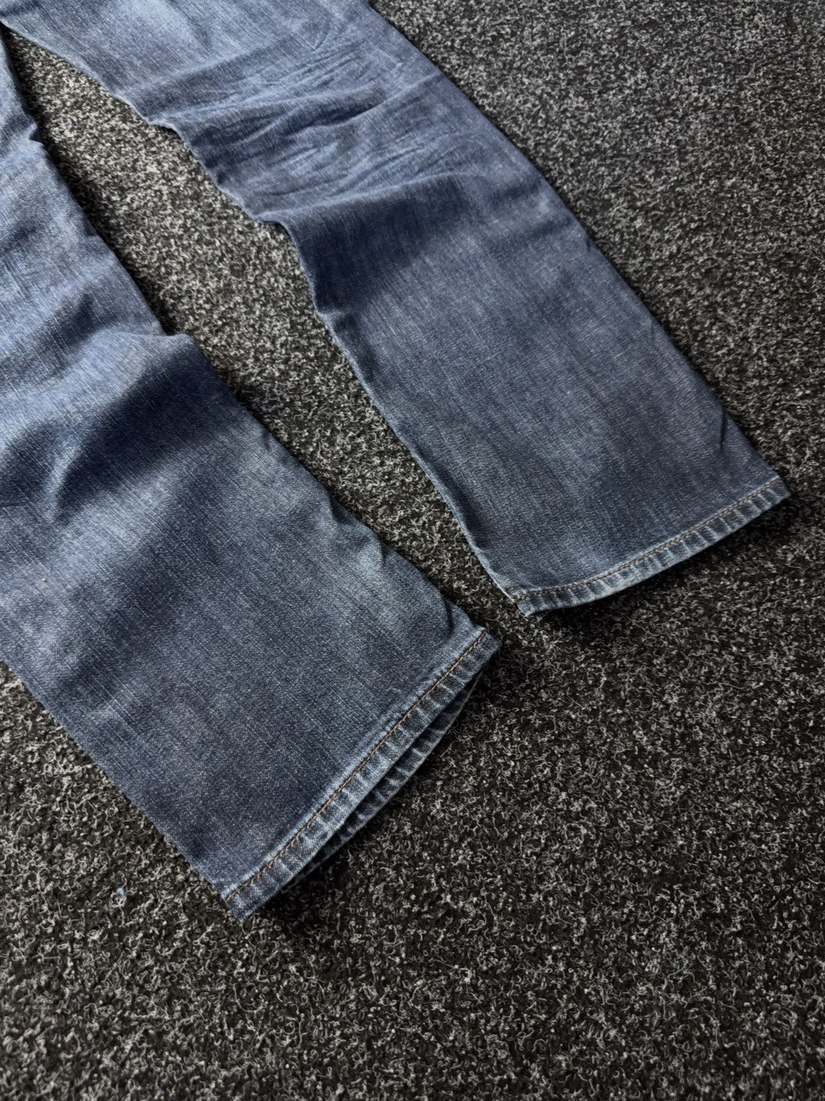 Hugo Boss Luxury Hugo Boss Distressed orange tab denim pants jeans Size US 33 - 12 Thumbnail