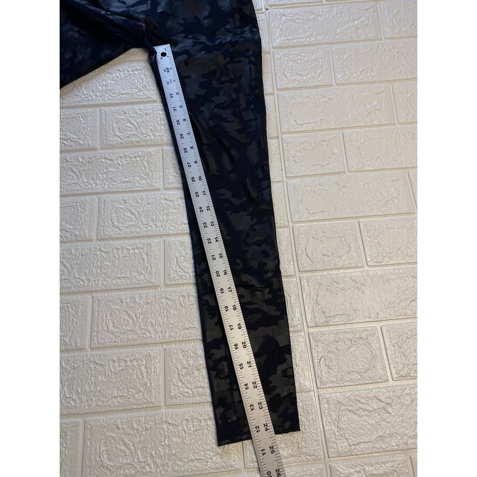 Spanx SPANX camo leggings Size 30" / US 8 / IT 44 - 5 Thumbnail
