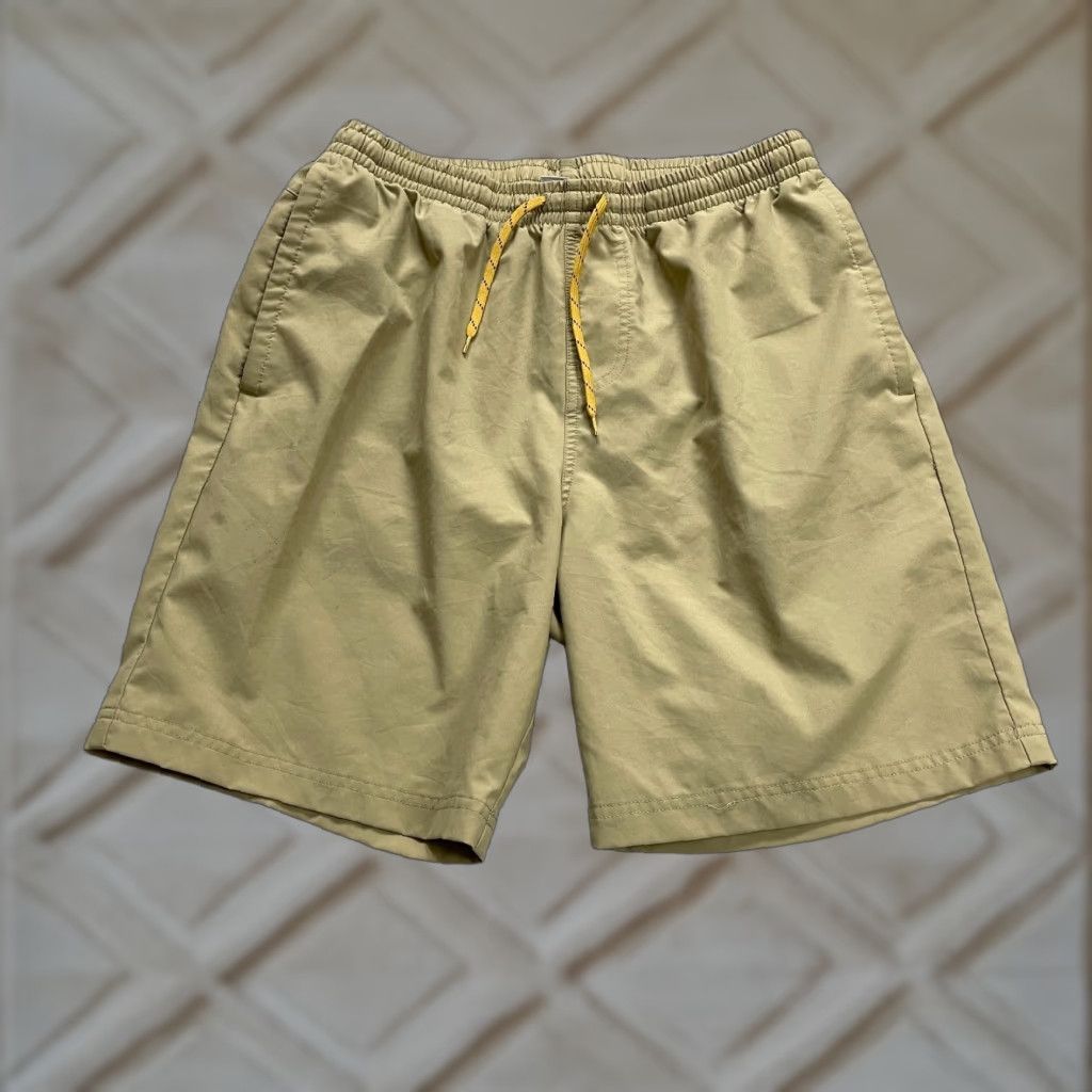 Vintage VINTAGE Columbia Chino Shorts Mens Medium Khaki Brown Elastic Waist Casual Travel 8 Inch Inseam Size US 31 - 1 Thumbnail