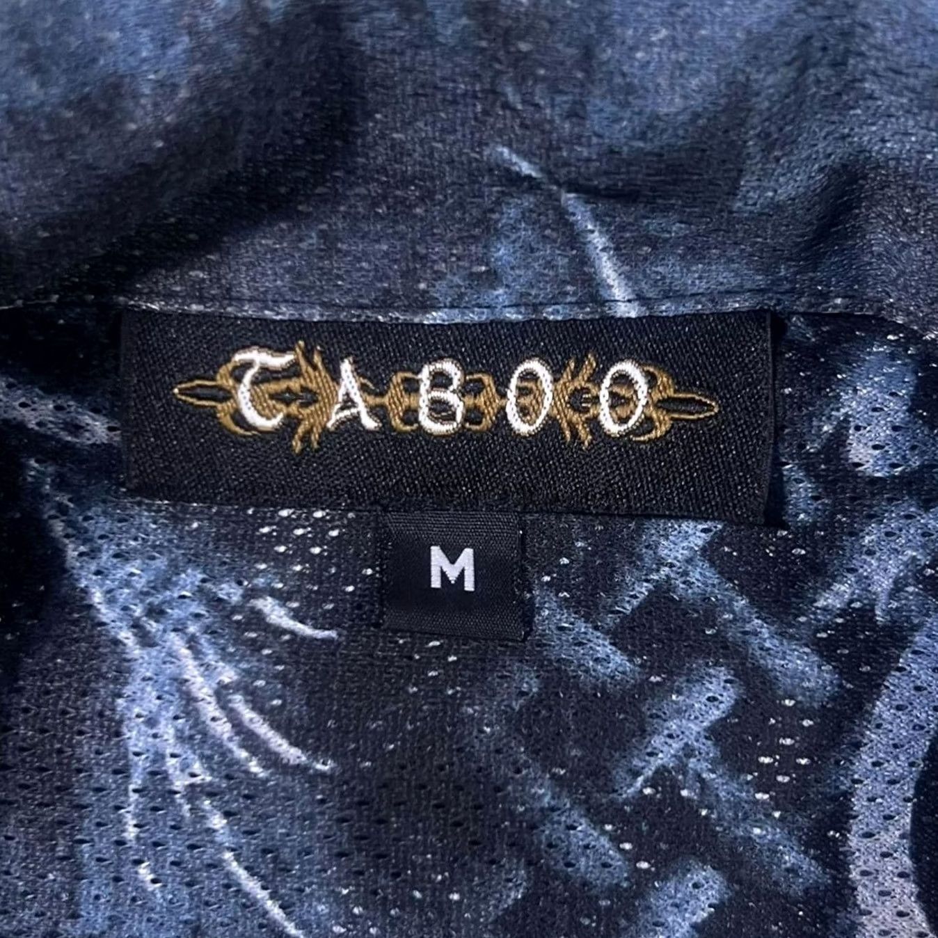 Vintage VINTAGE Taboo Shirt Gothic Polyester Made In USA All-Over Print M Black Mens 00's Button-Up Short Sleeve Size US M / EU 48-50 / 2 - 3 Thumbnail