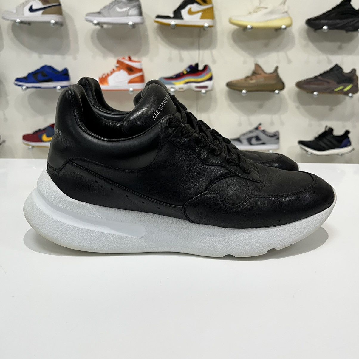 Alexander McQueen Alexander McQueen Sneakers Black Size US 9 / EU 42 - 7 Thumbnail