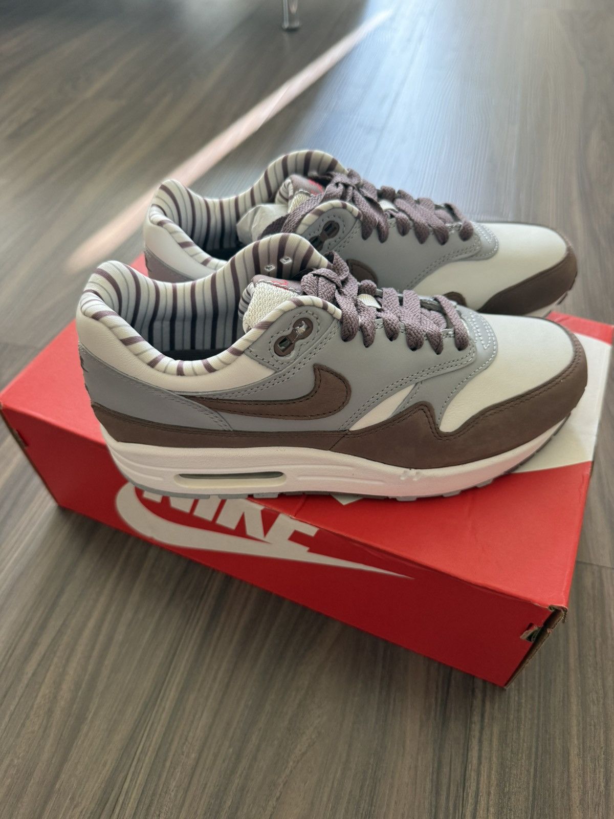 Nike Nike Air Max 1 PRM Plum Eclipse Summit White M 6 / W 7.5 Size US 6 / EU 39 - 3 Thumbnail