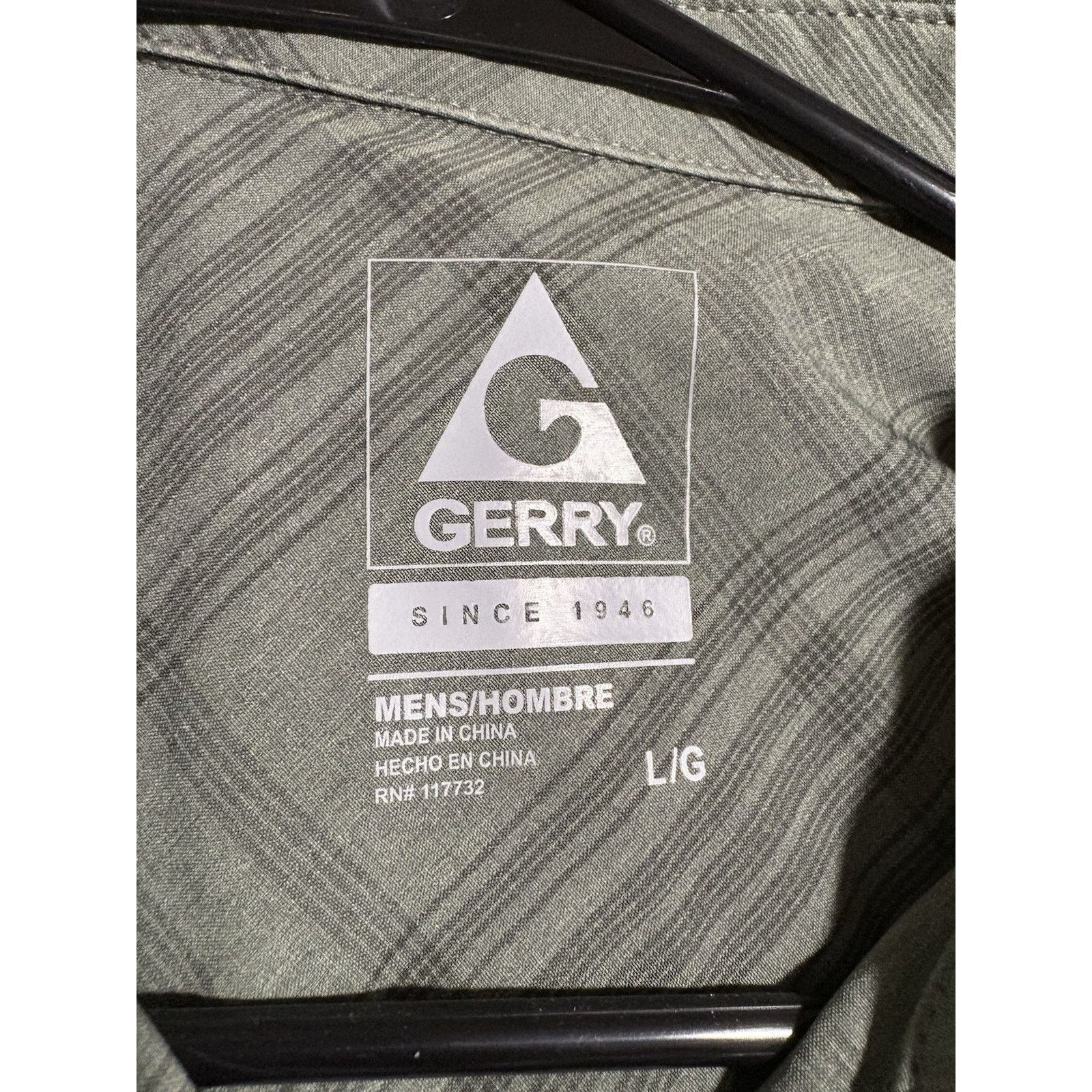 Other GERRY Shirt Adult Large Green Short Sleeve Tech Button Down Size US L / EU 52-54 / 3 - 5 Thumbnail