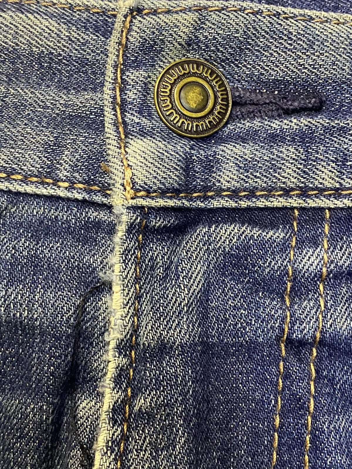 Japanese Brand Vintage Uniqlo UJ Faded Wash Distressed Loose Style Jeans Size US 36 / EU 52 - 7 Thumbnail