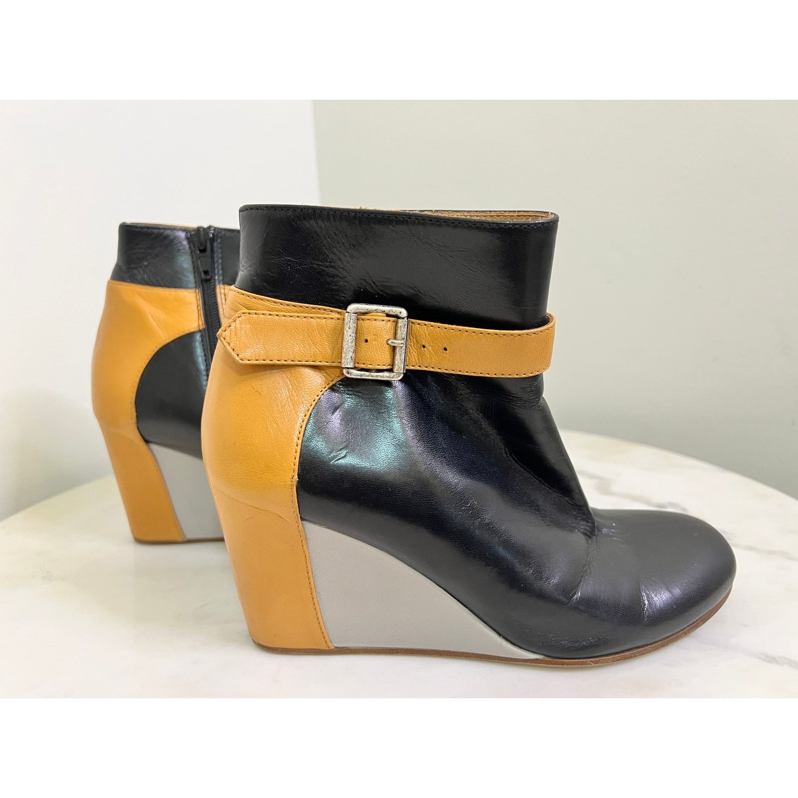 Maison Margiela SUPERCOOL MM6 MAISON MARGIELA BLK/TAN/GREY WEDGE BOOTS 37.5 Size US 7 / IT 37 - 4 Thumbnail