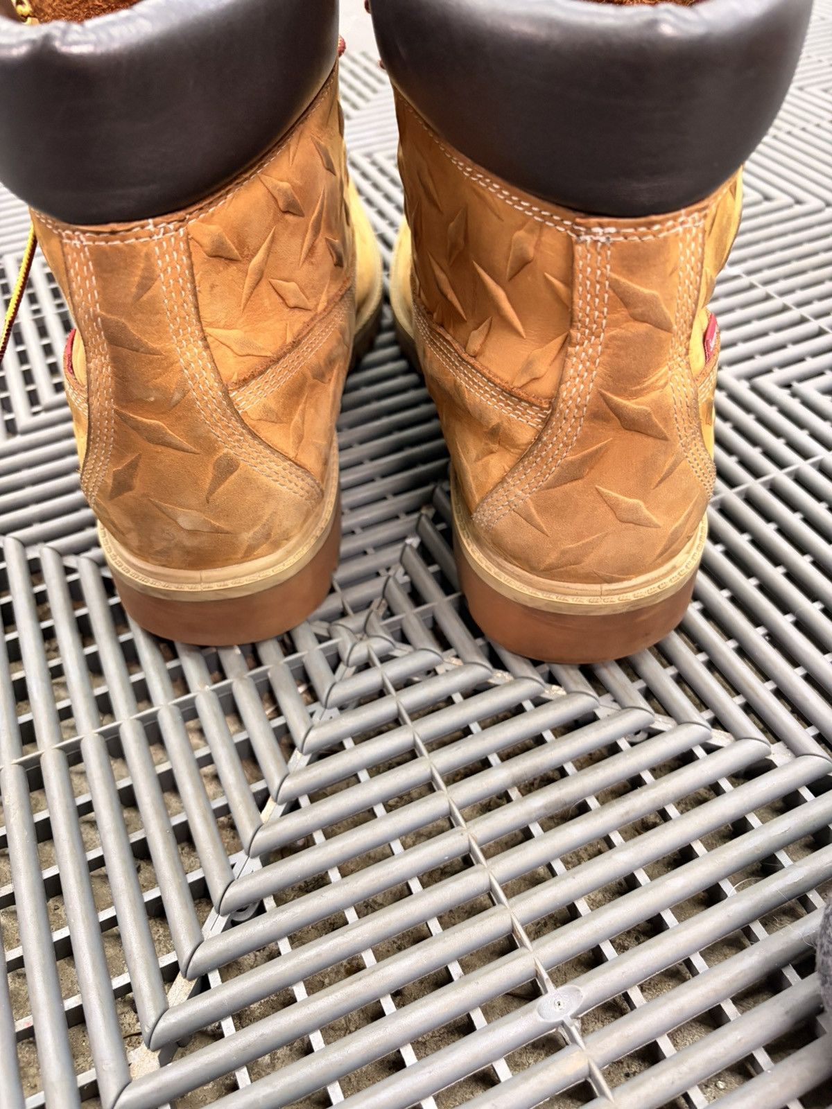 Supreme × Timberland Supreme Timberland "Diamond Plated" Boots Size US 10.5 / EU 43-44 - 11 Thumbnail