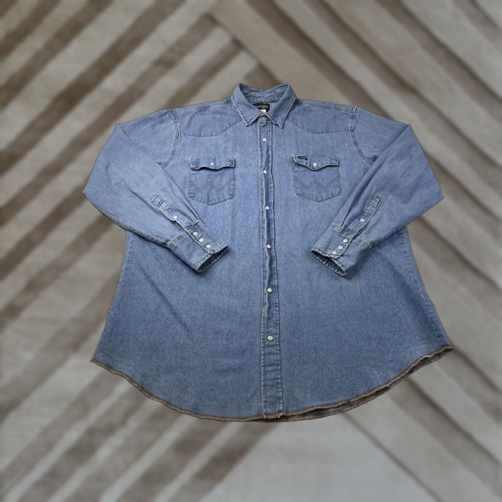 Wrangler VINTAGE Wrangler Denim Cowboy Western Shirt Men’s 2XT Pearl Snap Blue Denim Button-Up Long Sleeve CowBoy Shirt Mens Big & Tall Size US XXL / EU 58 / 5 - 1 Thumbnail
