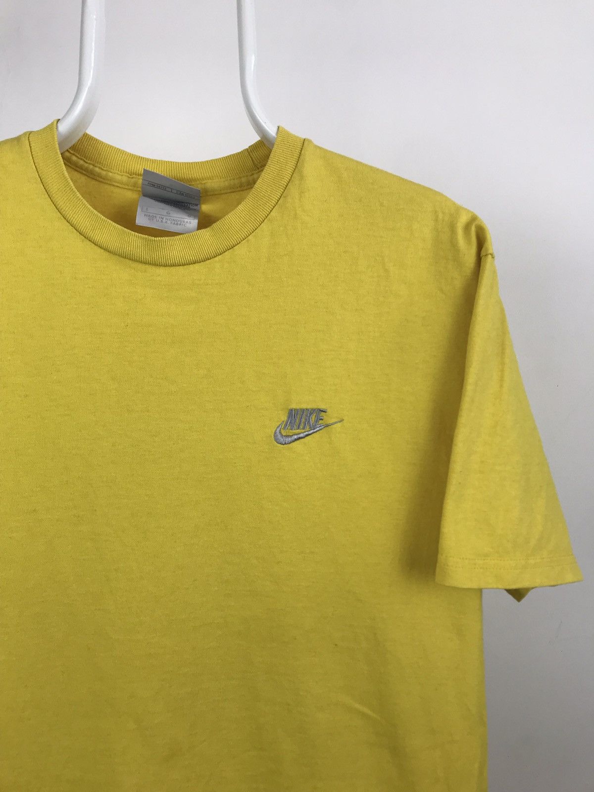 Vintage Vintage Nike Silver Tag Tee Size US L / EU 52-54 / 3 - 2 Thumbnail