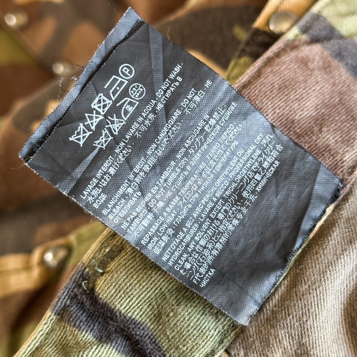 Hedi Slimane × Saint Laurent Paris SLP SS16 Studded Camo Cargo Shorts Size US 34 / EU 50 - 11 Thumbnail