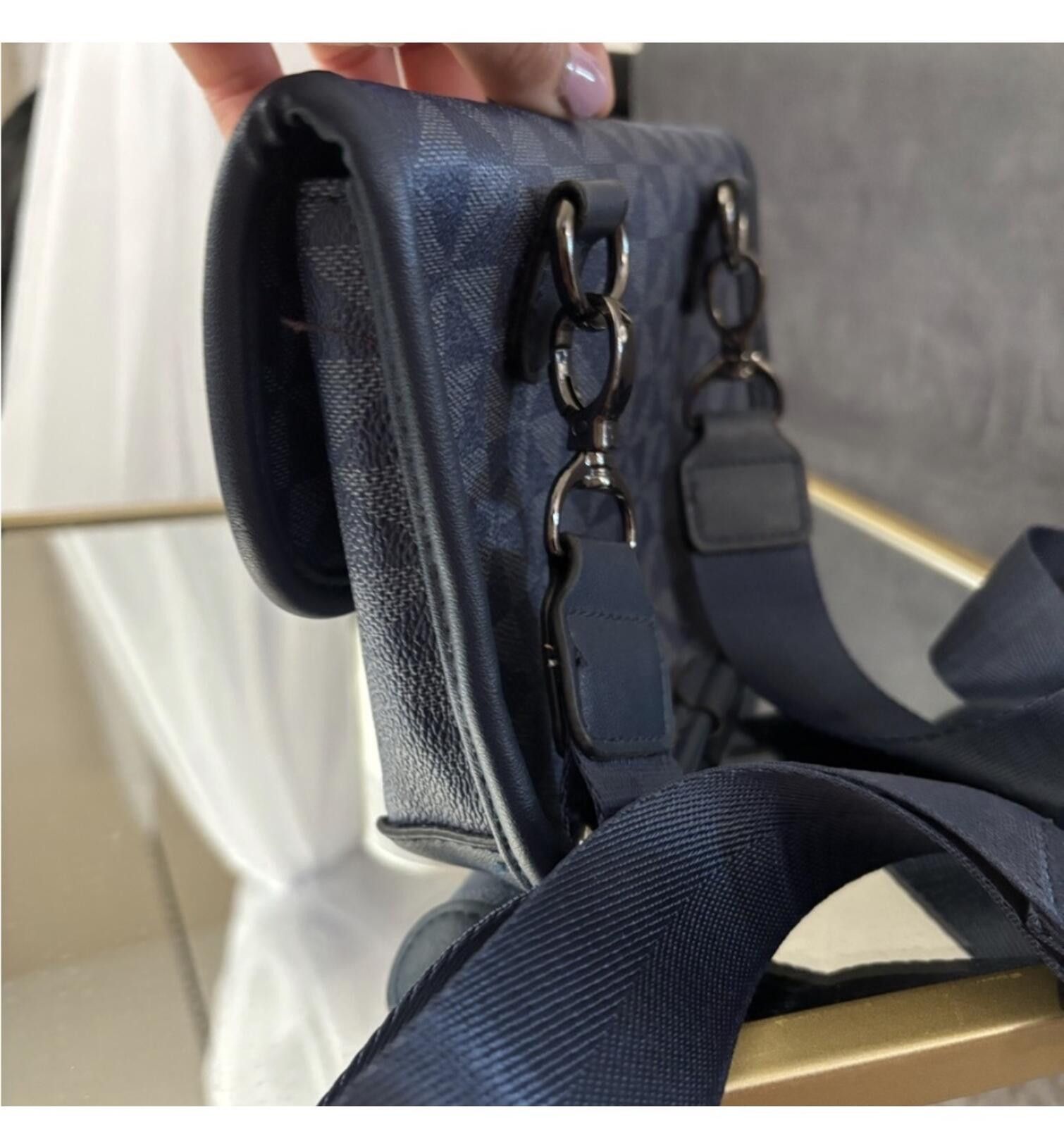 Other ( Boutique) Elegant Navy Blue Crossbody Bag Size ONE SIZE - 7 Thumbnail