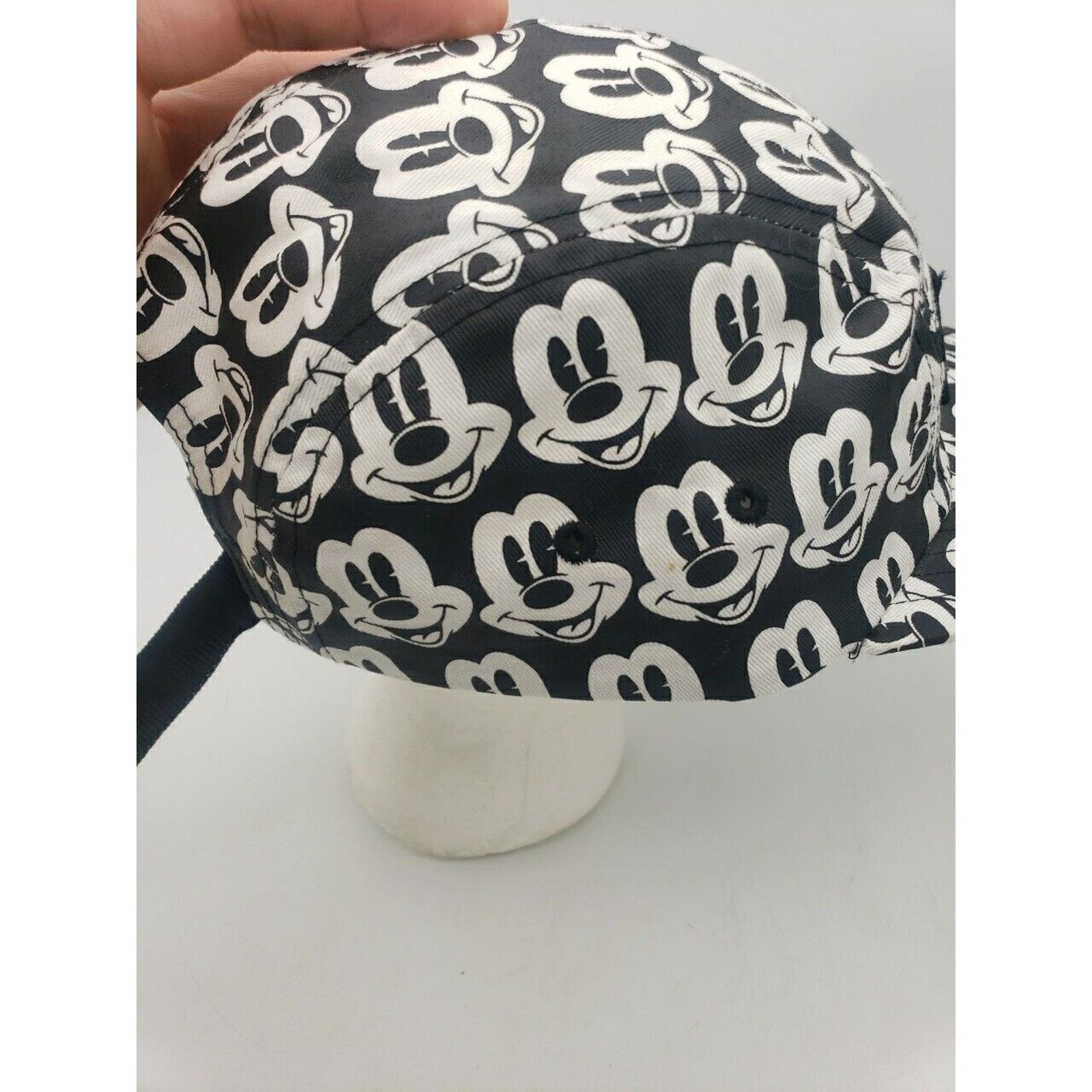 NEFF Disney Parks Mickey Mouse Hat Neff Cap Baseball HAT MKY28 Size ONE SIZE - 7 Thumbnail