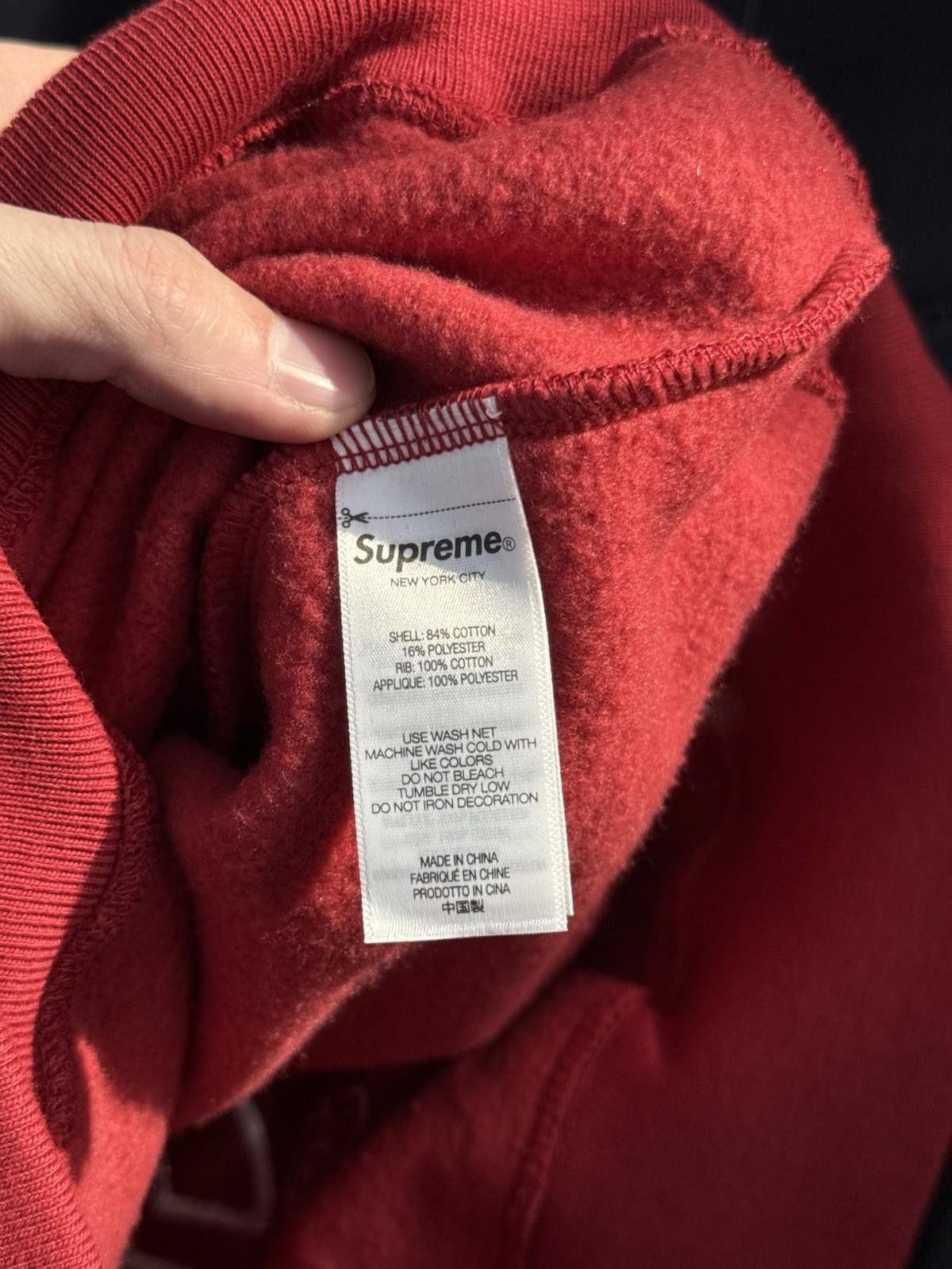 Supreme Size L - Supreme Red Appliqué Hooded Sweatshirt (FW25) Size US L / EU 52-54 / 3 - 9 Thumbnail