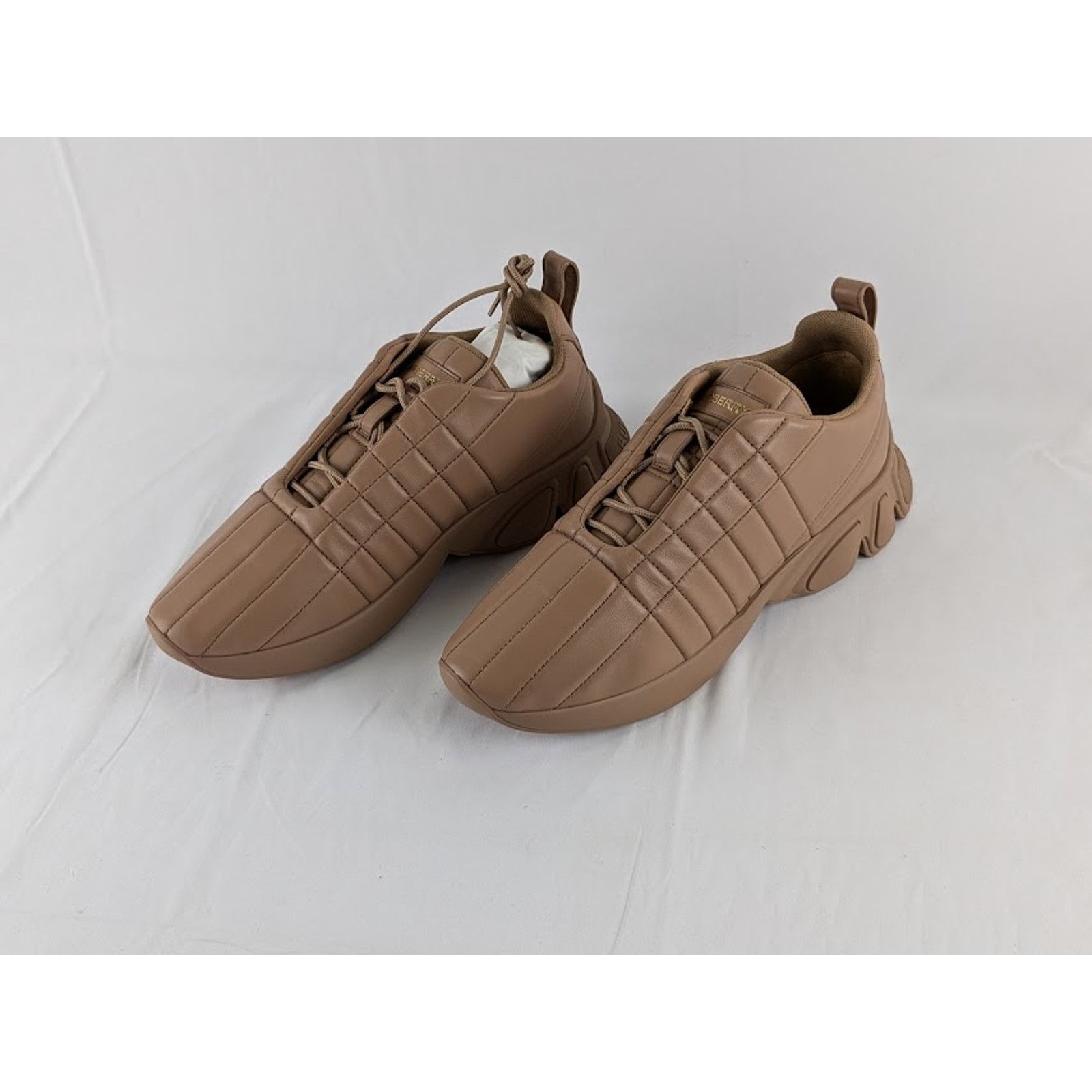 Burberry o1rshd1 Low Top Sneaker on Rubber Sole in Dark Biscuit Size US 12.5 / EU 45-46 - 10 Thumbnail