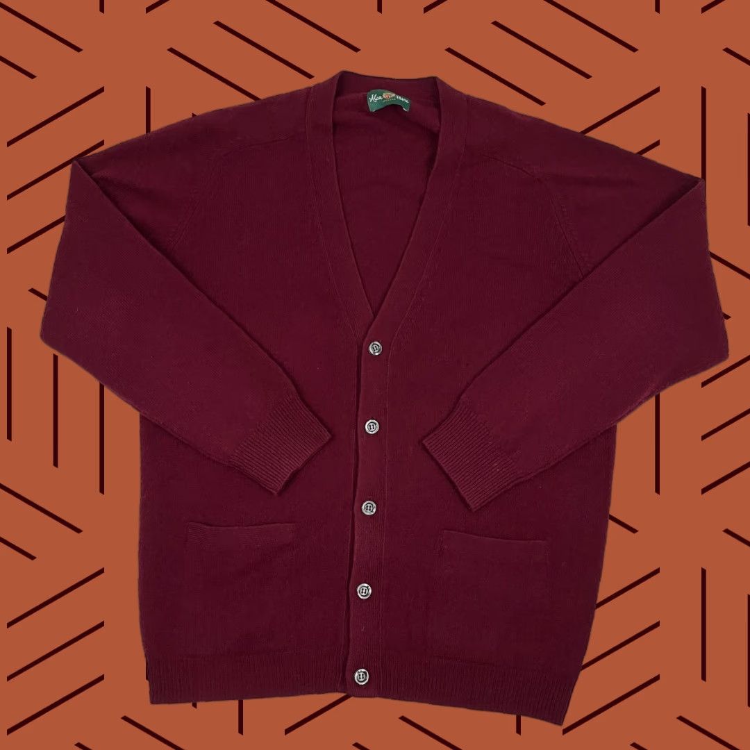 Vintage Alan Paine Cardigan UK 42 Burgundy Lambs Wool Grandpa Sweater Jumper V-Neck Mens Size US L / EU 52-54 / 3 - 1 Thumbnail