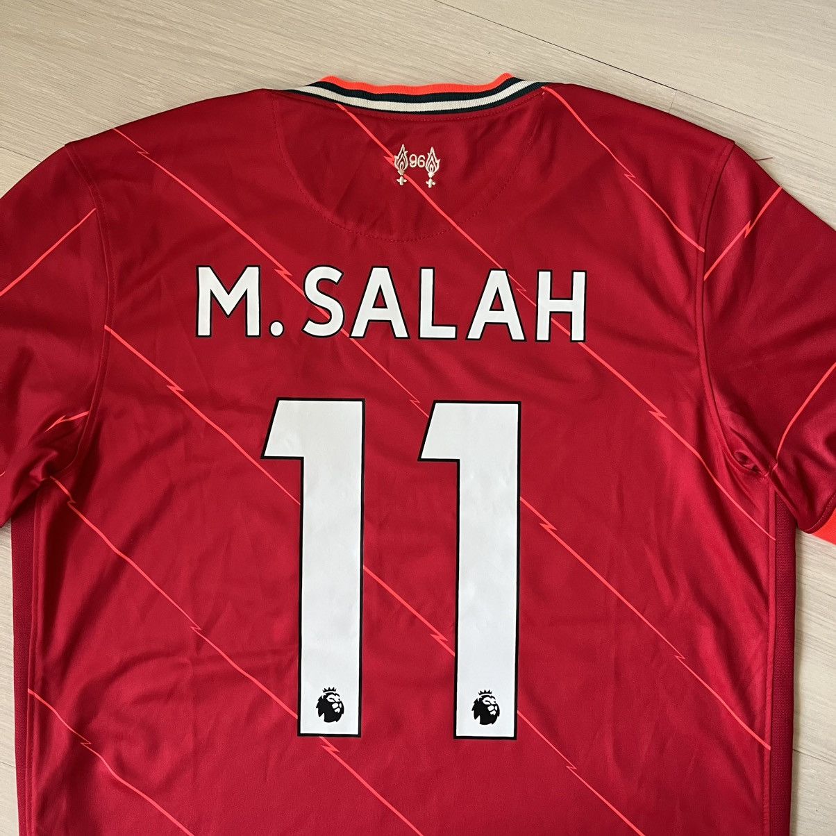 Nike Nike Liverpool M. Salah soccer jersey Size US L / EU 52-54 / 3 - 4 Thumbnail