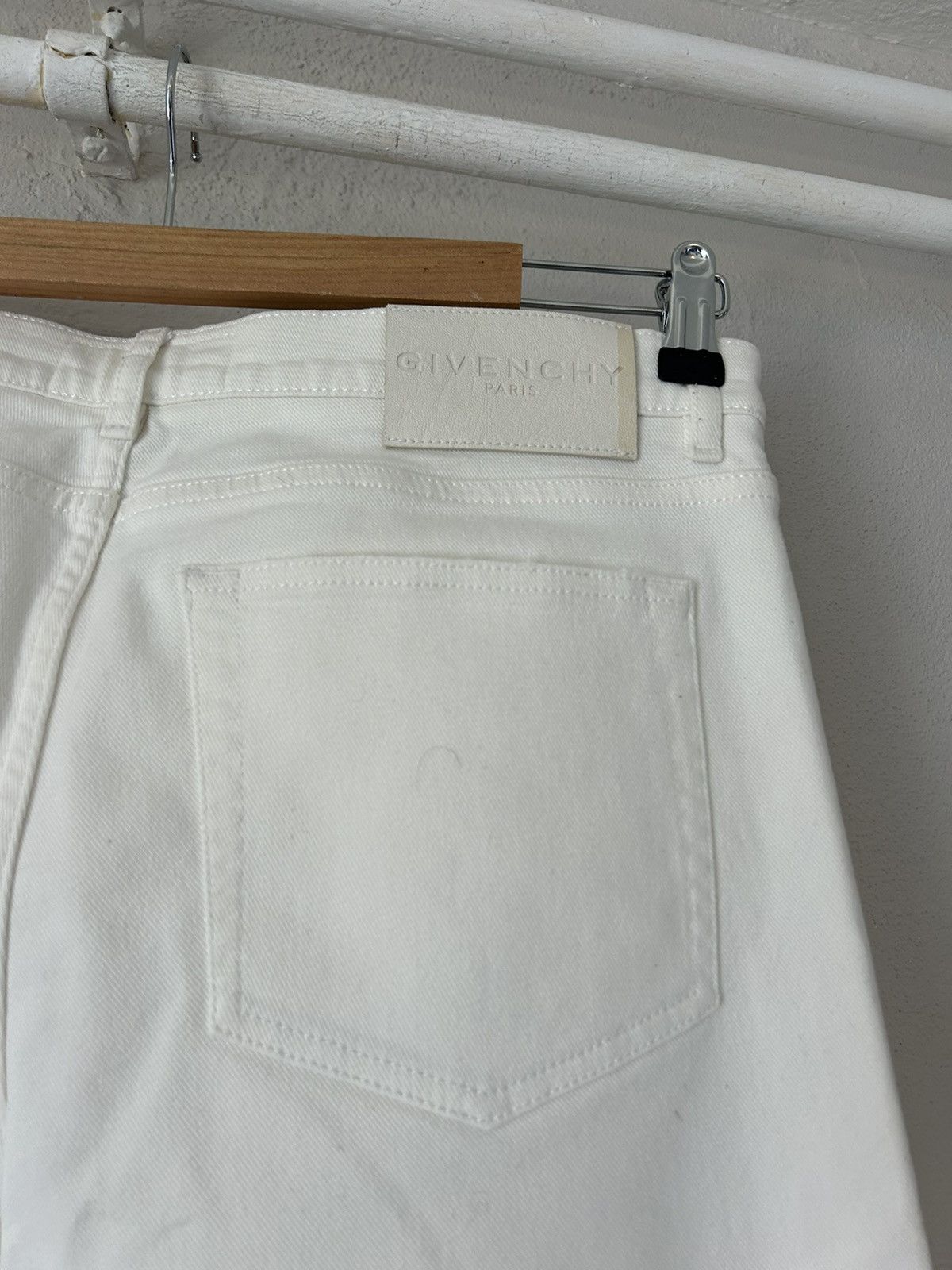 Givenchy White Distressed Ripped Knee Jeans Size US 32 / EU 48 - 13 Thumbnail