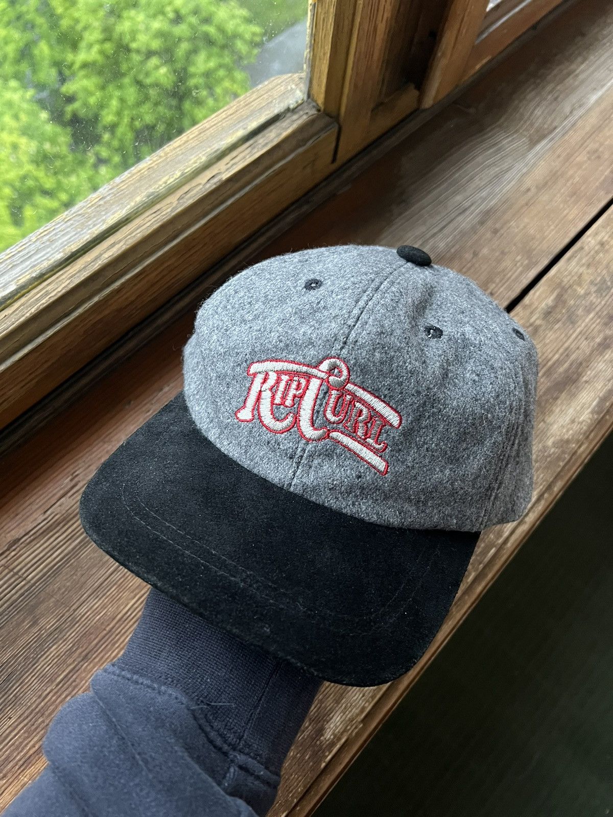 Vintage Vintage Y2K Rip Curl Surf Wear Hat Snapback Cap Size ONE SIZE - 2 Thumbnail