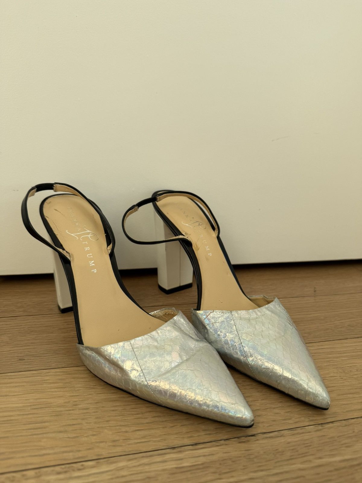 Other Ivanka Trump Silver Pointed Toe Heels Size US 10 / IT 40 - 1 Preview