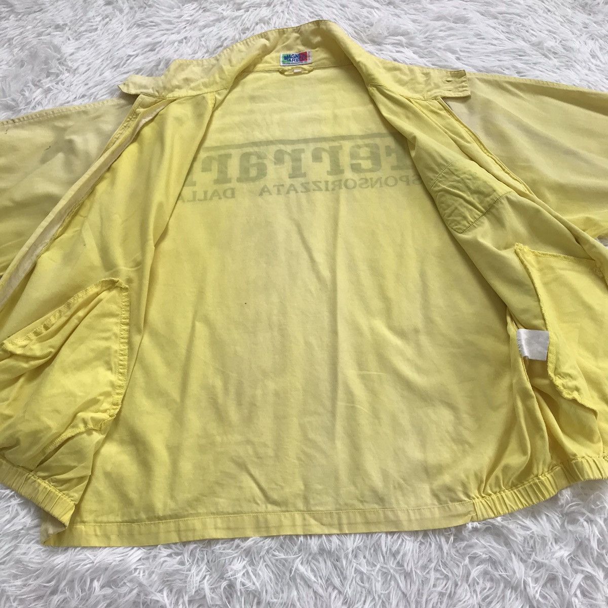Ferrari Vintage Faded colour Magneti Marelli Ferrari jacket Size US L / EU 52-54 / 3 - 15 Thumbnail