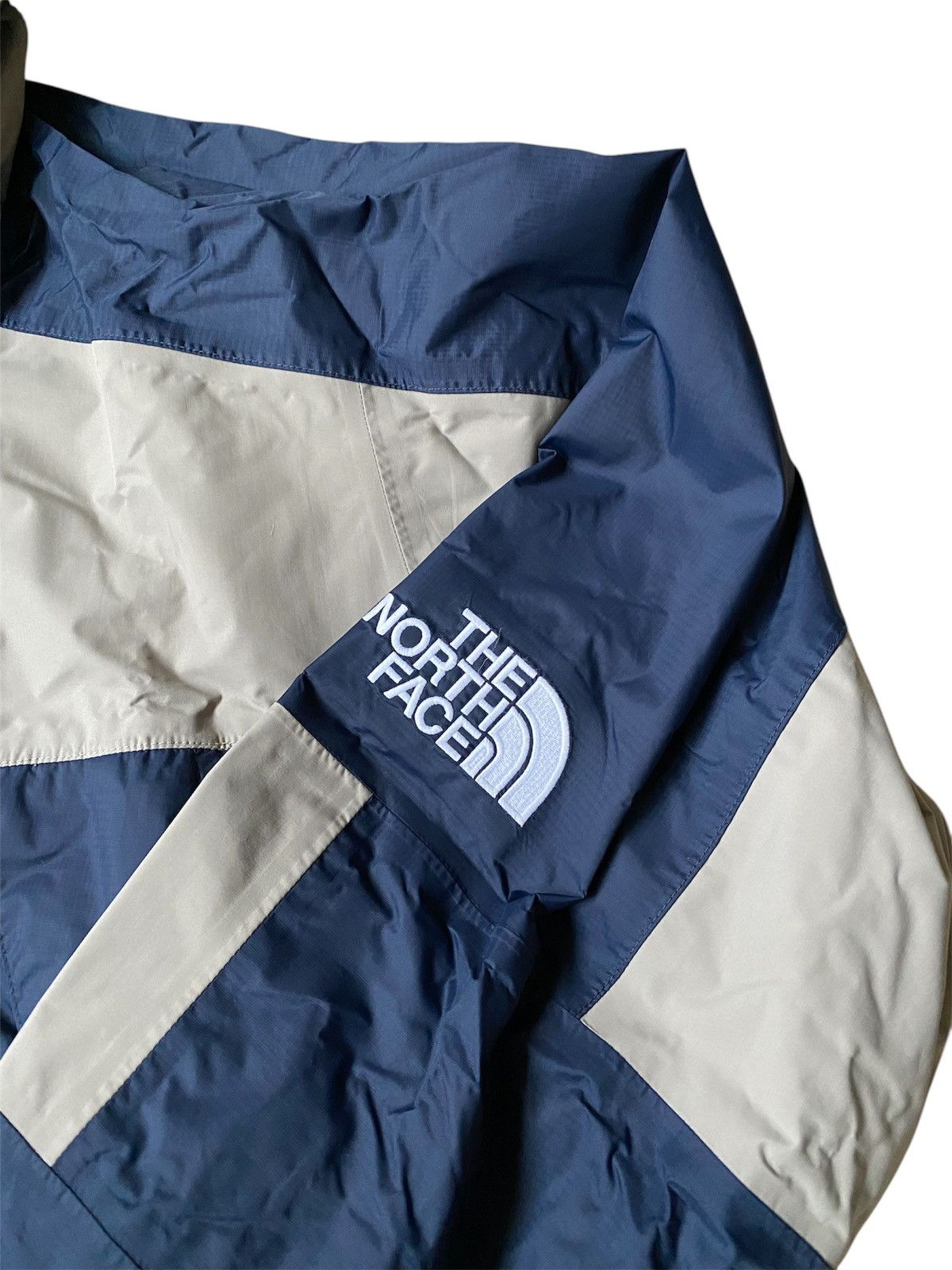Kazuki Kuraishi Urban Exploration Kazuki DRYVENT Mountain JACKET Size US M / EU 48-50 / 2 - 4 Thumbnail
