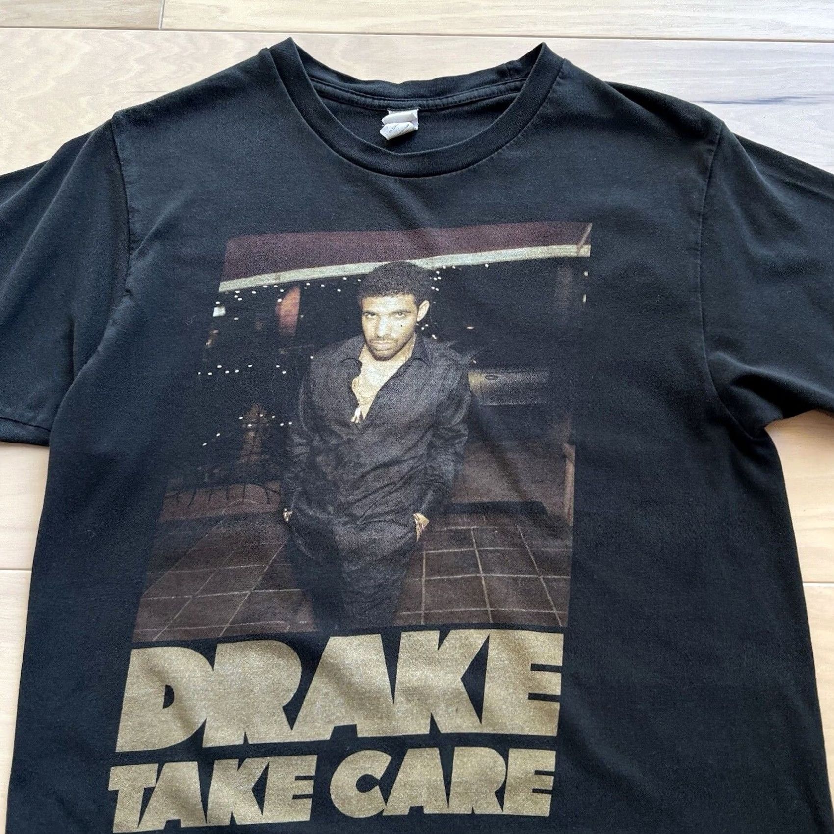 Vintage VINTAGE Drake Take Care Tour Shirt Mens Medium Black Hip Hop Music Toronto Streetwear Size US M / EU 48-50 / 2 - 3 Thumbnail