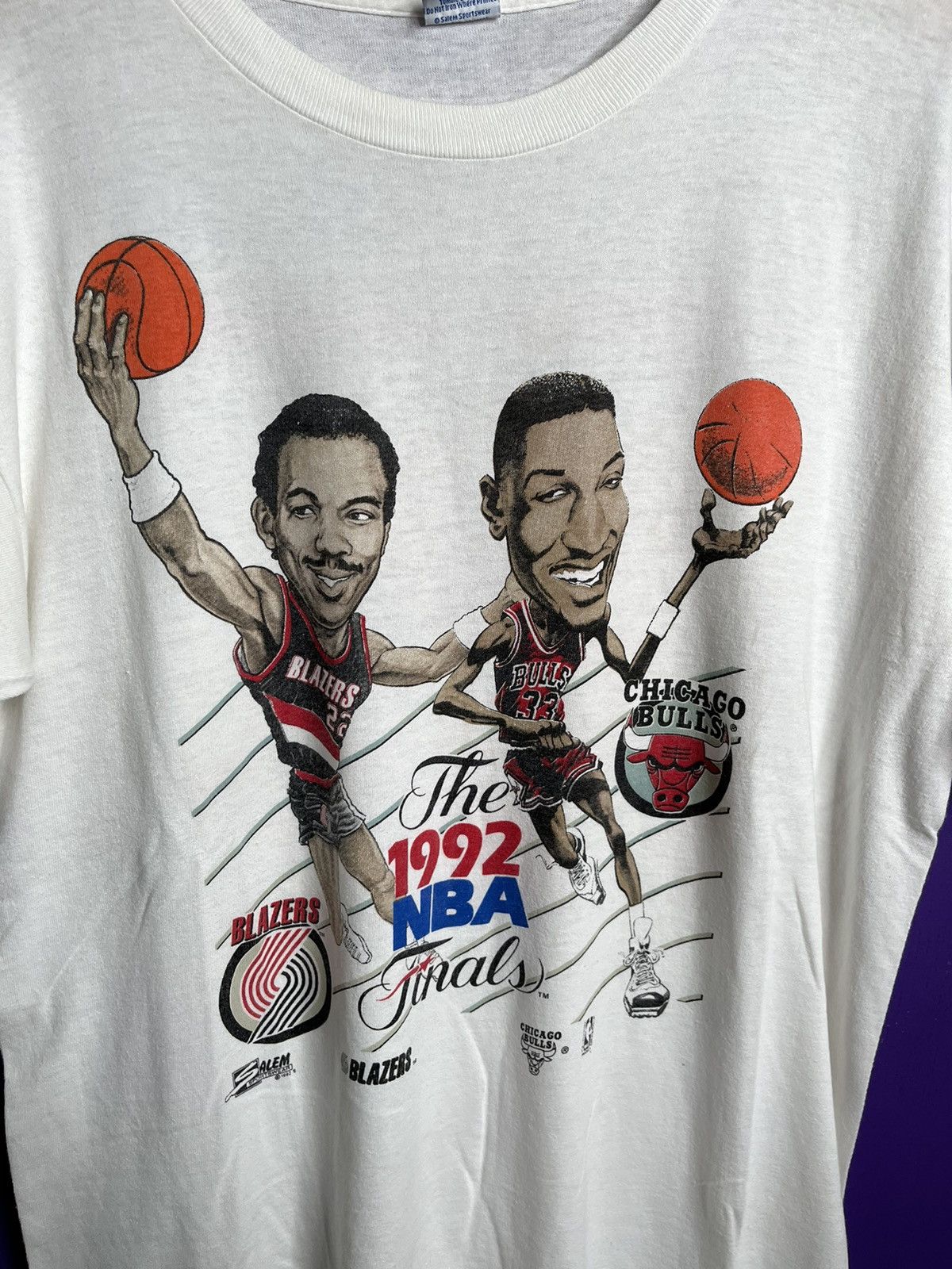 NBA × Salem Sportswear × Vintage Vintage 1992 Salem NBA finals Drexler vs Pippen t-shirt Size US L / EU 52-54 / 3 - 3 Thumbnail