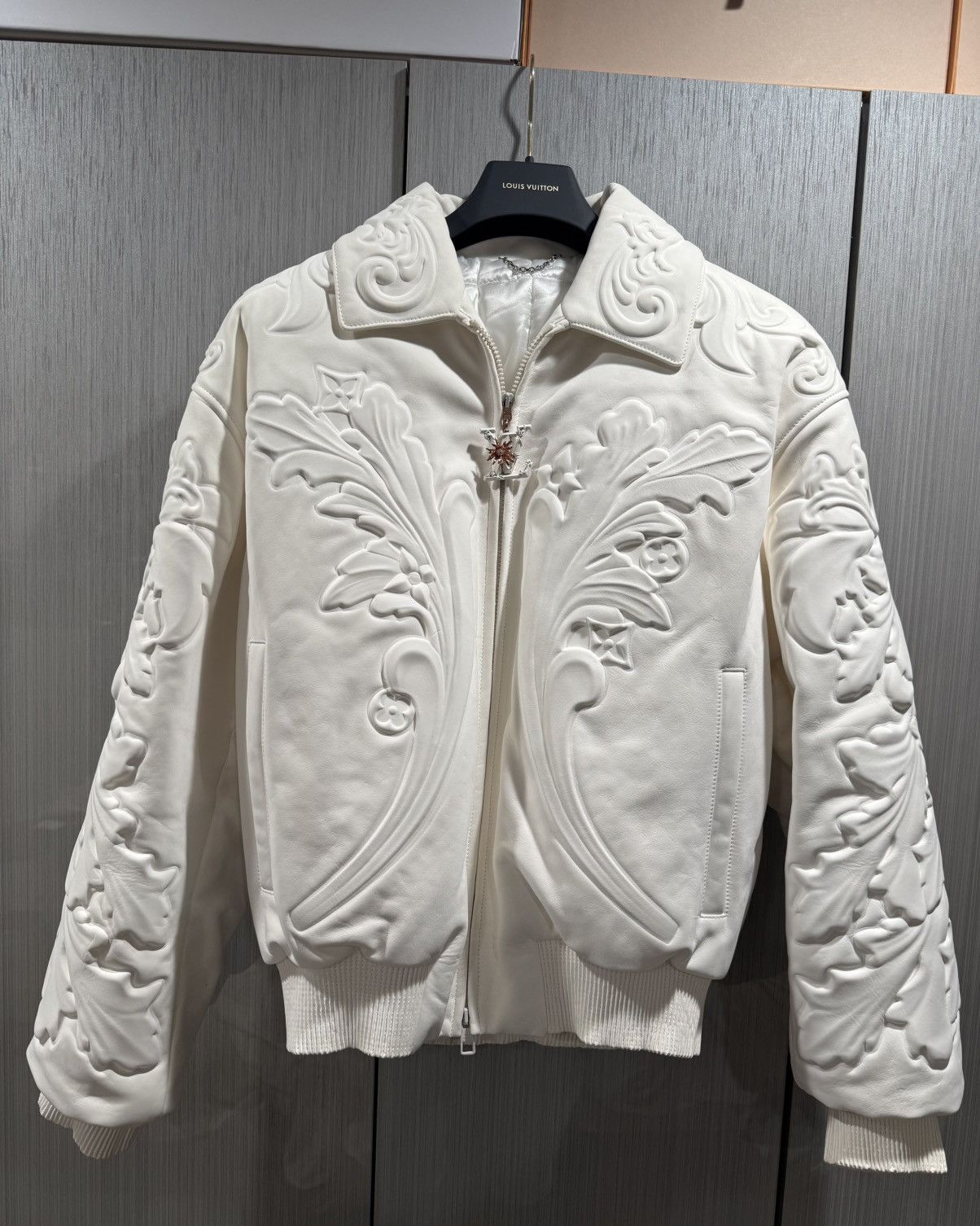 Louis Vuitton Louis Vuitton Ornament Monogram Debossed Leather Jacket Size US S / EU 44-46 / 1 - 1 Thumbnail