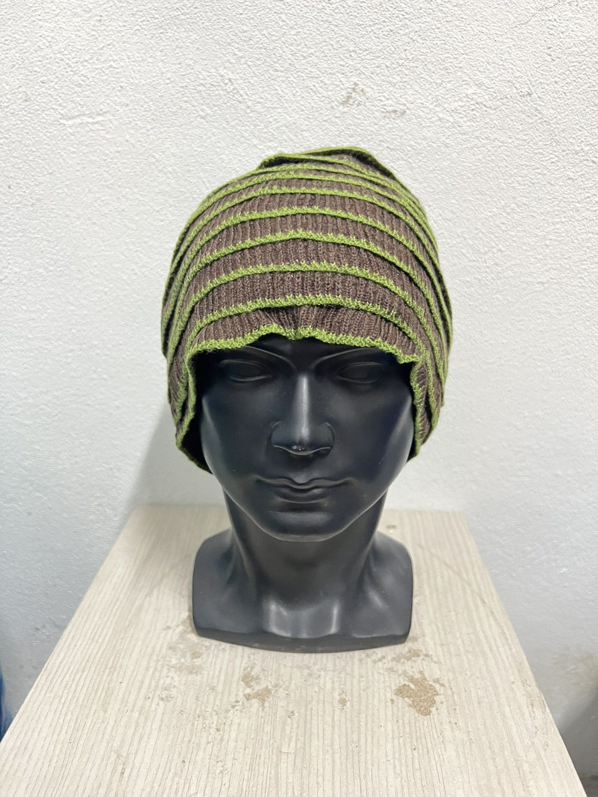 DKNY Vintage DKNY Patchwork Beanie Hat Size ONE SIZE - 2 Thumbnail