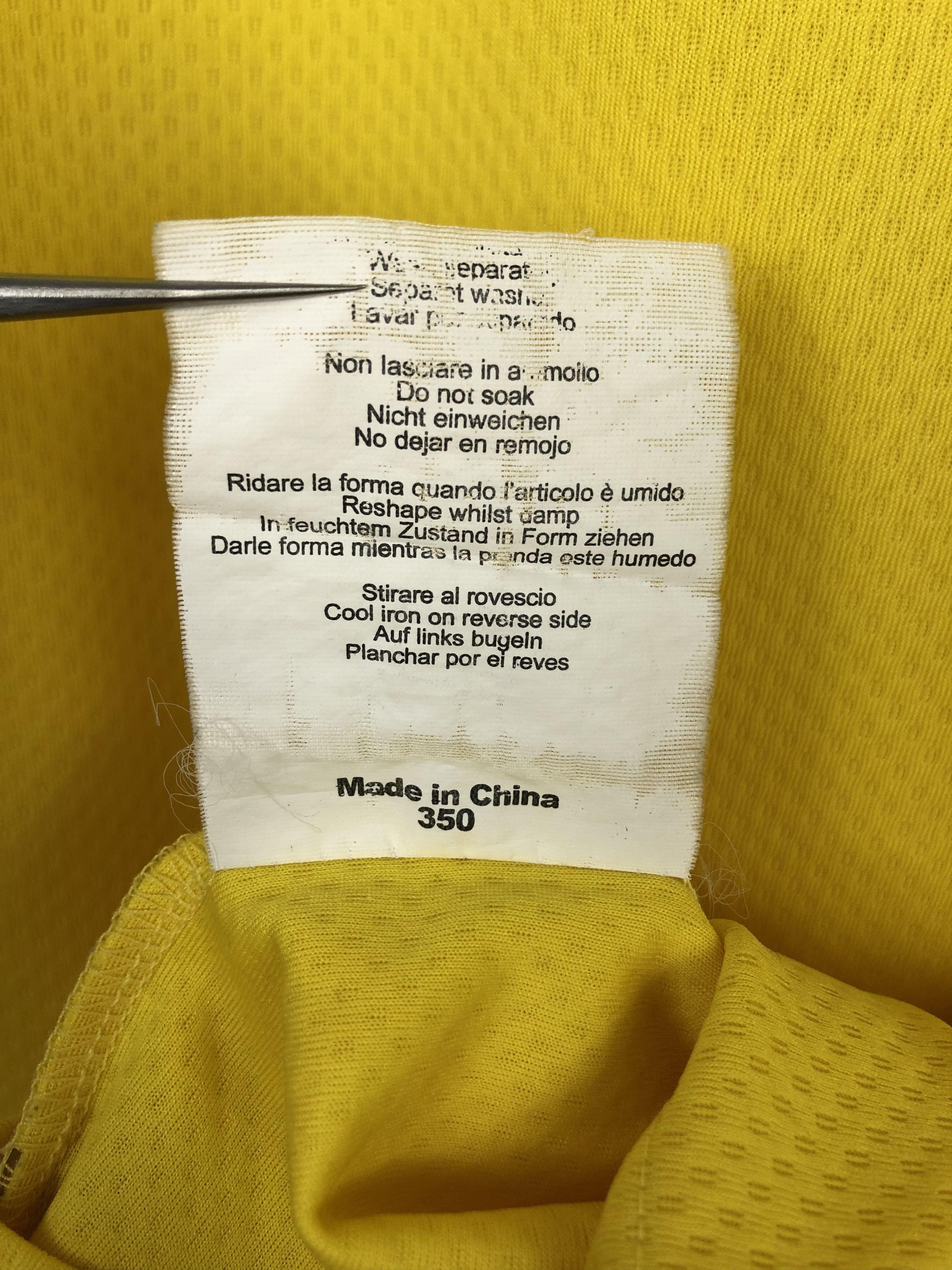 Macron Leeds United football shirt 2008 Soccer Train Jersey Tee Size US M / EU 48-50 / 2 - 9 Thumbnail