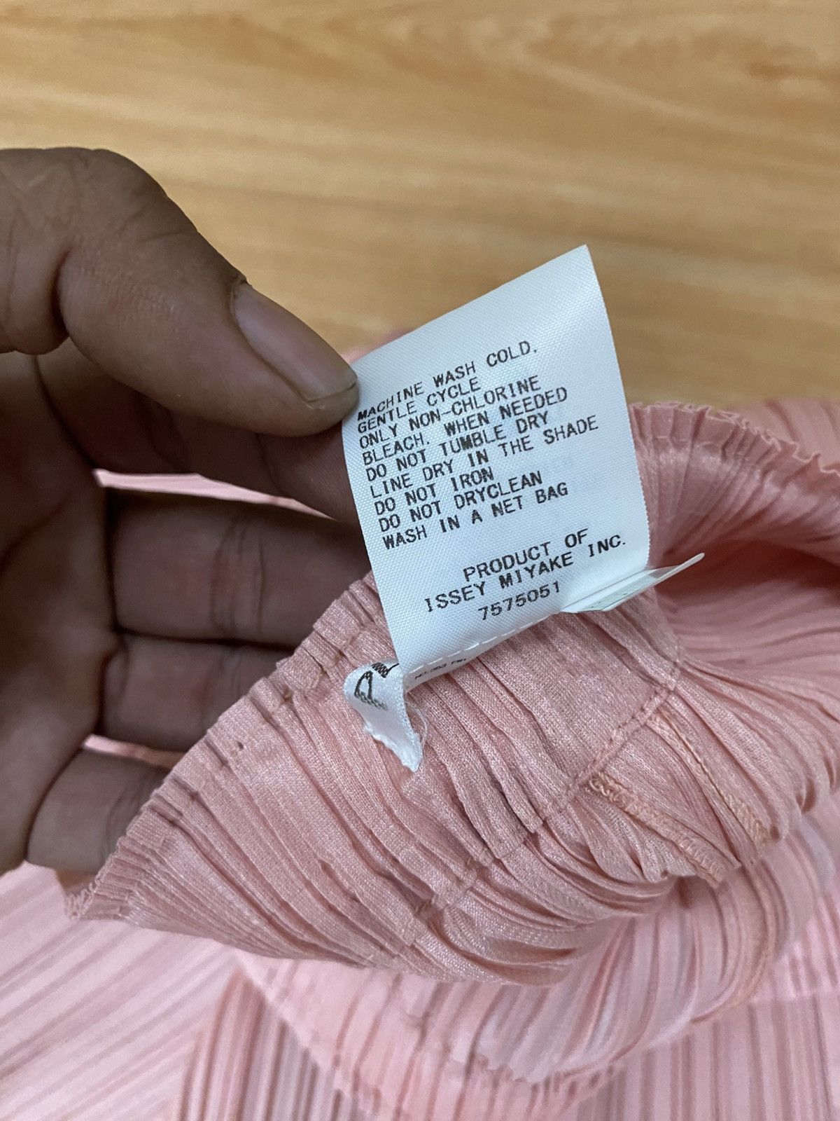 Pleats Please Issey Miyake Vintage pleats please issey miyake short pants Size 30" / US 8 / IT 44 - 11 Thumbnail