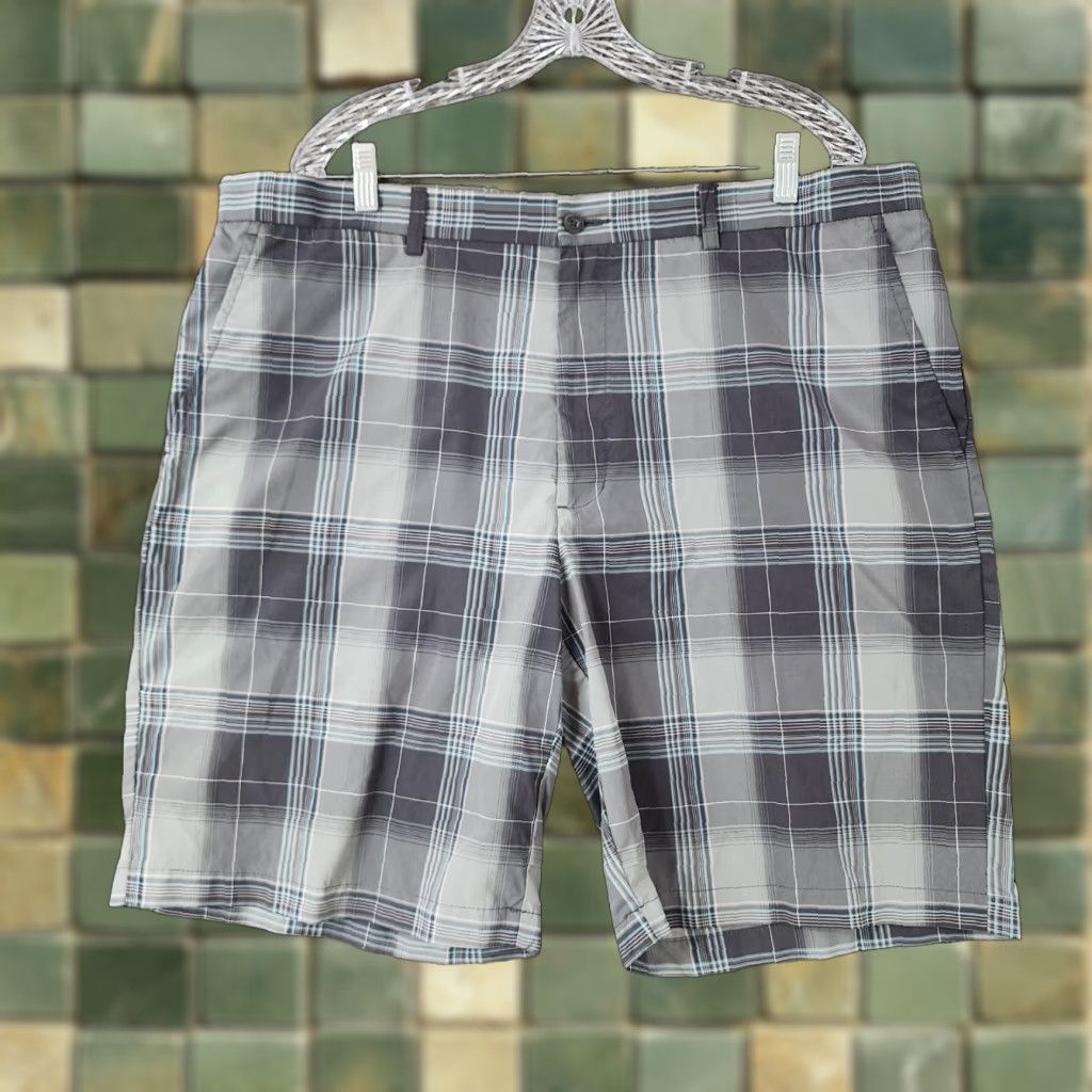 Hogan Ben Hogan Mens Gray Plaid Chino Golf Shorts Size 40 Size US 40 / EU 56 - 1 Thumbnail