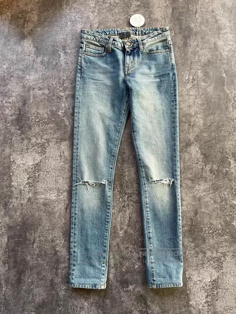 Saint Laurent Paris Saint Laurent Paris Knee Ripped Washed Blue Denim Jeans Size US 28 / EU 44 - 1 Thumbnail