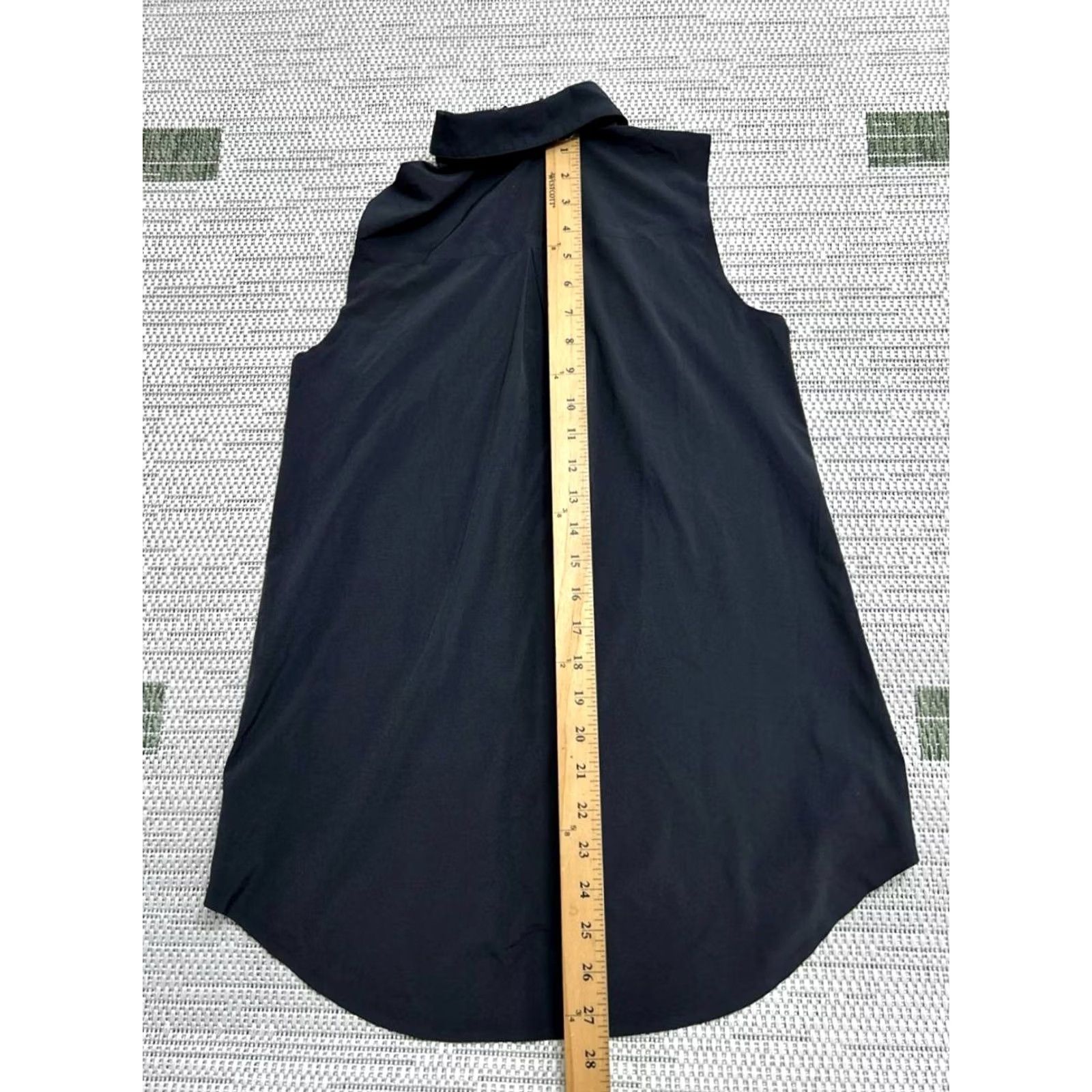 Athleta Athleta Urbanite II Tank Womens XS Black Stretch Lightweight Breathable Sleeveless Activewear Shirt Size ONE SIZE - 4 Thumbnail