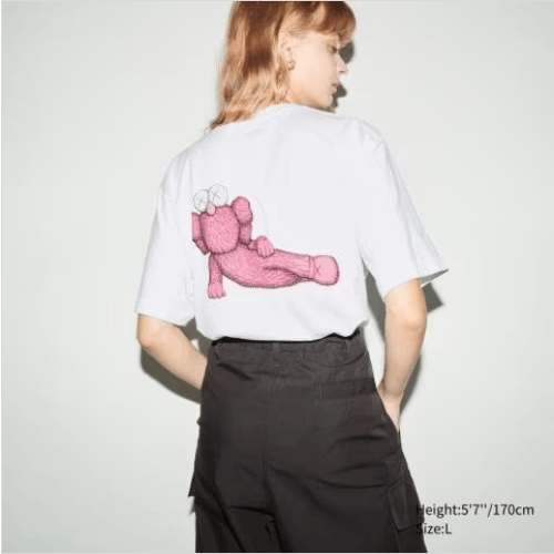 Japanese Brand Uniqlo X KAWS T-Shirt TEE Size US XL / EU 56 / 4 - 8 Thumbnail