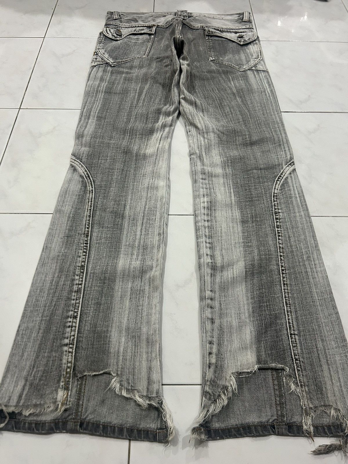If Six Was Nine Vintage Japanese Mudwash Trashed Printed Faded Flared Jeans Size US 33 - 10 Thumbnail