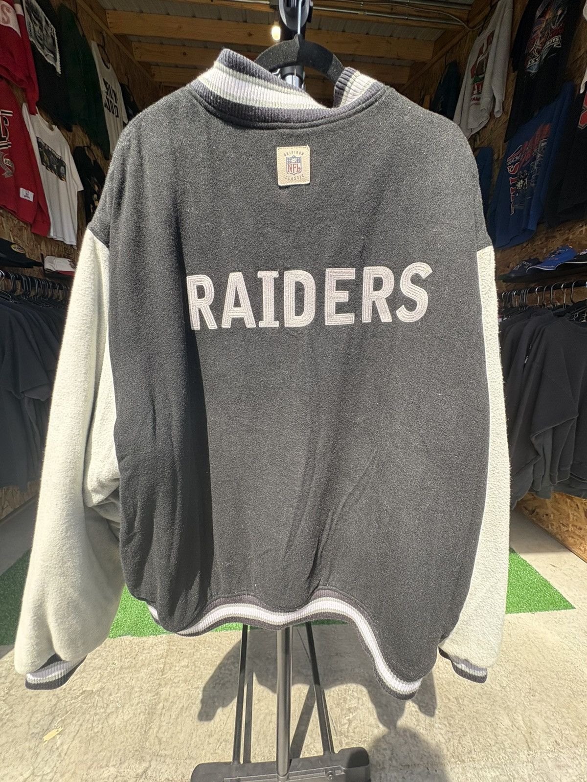 NFL × Vintage Vintage 1990s Reebok Oakland Raiders Jacket Size US XXL / EU 58 / 5 - 6 Thumbnail