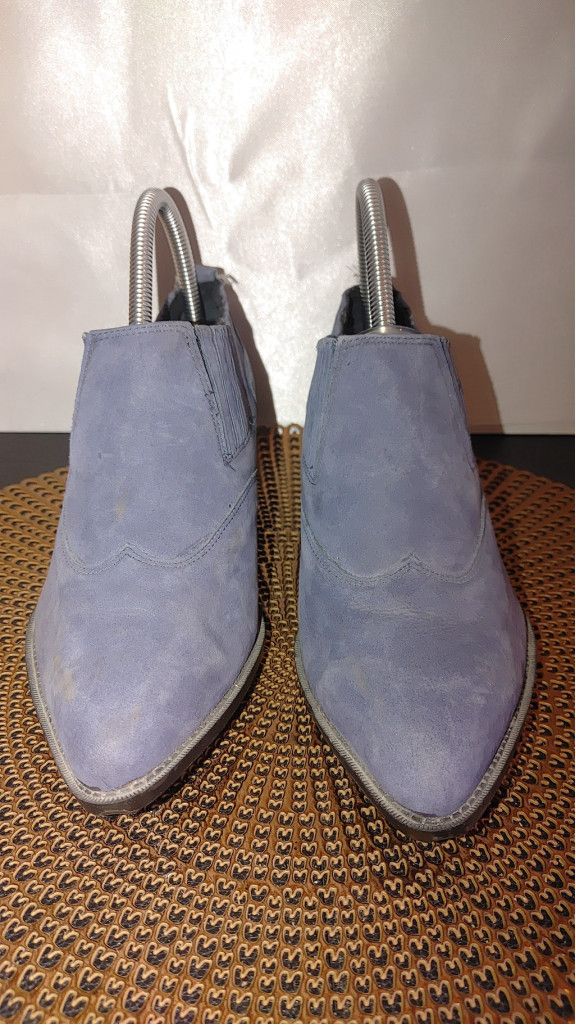 Zodiac Dazey Leather Booties Size 8 NWOB
