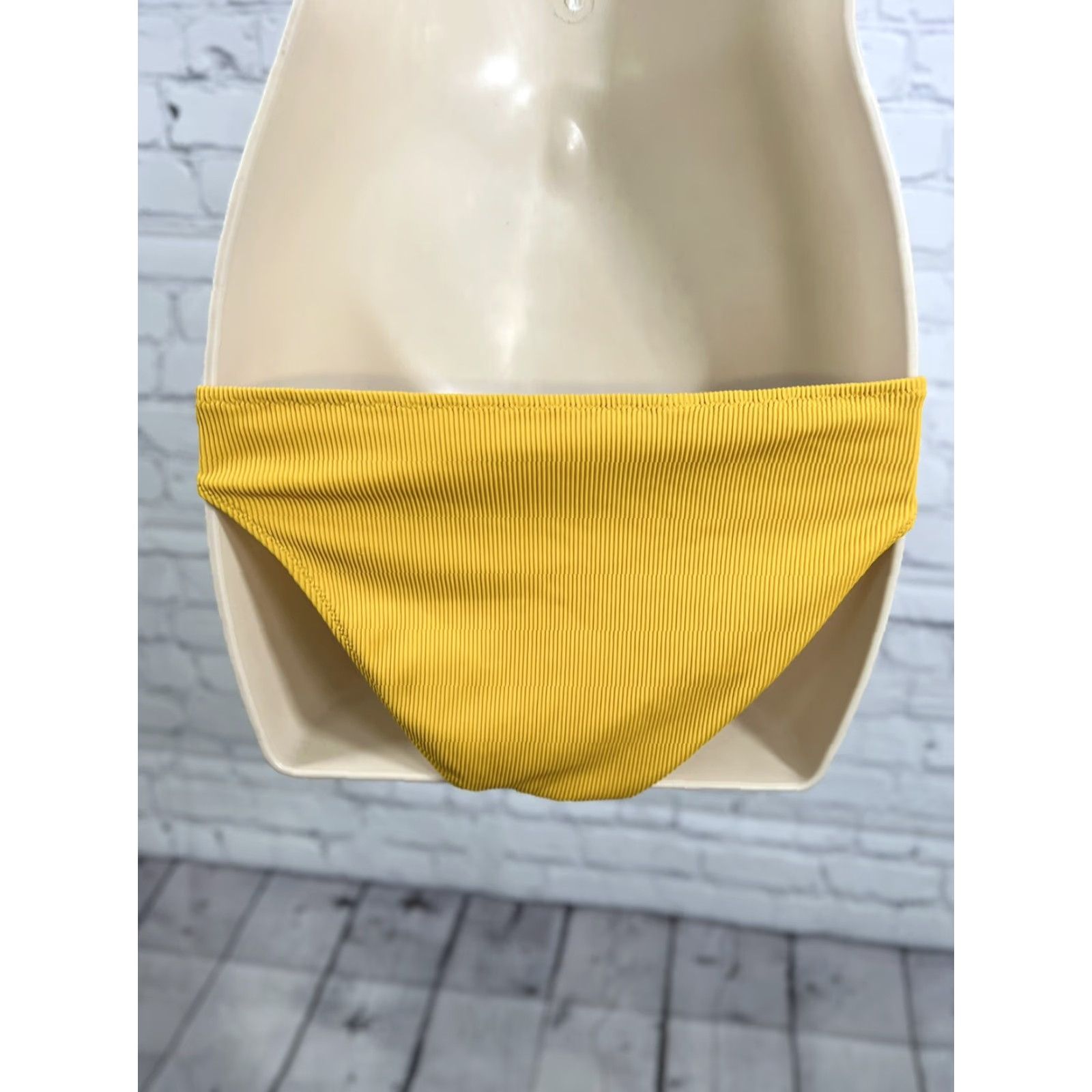 Vintage Aerie Bikini Bottom Women Small S Mustard Solid Ribbed Full Coverage Swim Bottom Yellow NS Size 28" / US 6 / IT 42 - 4 Thumbnail