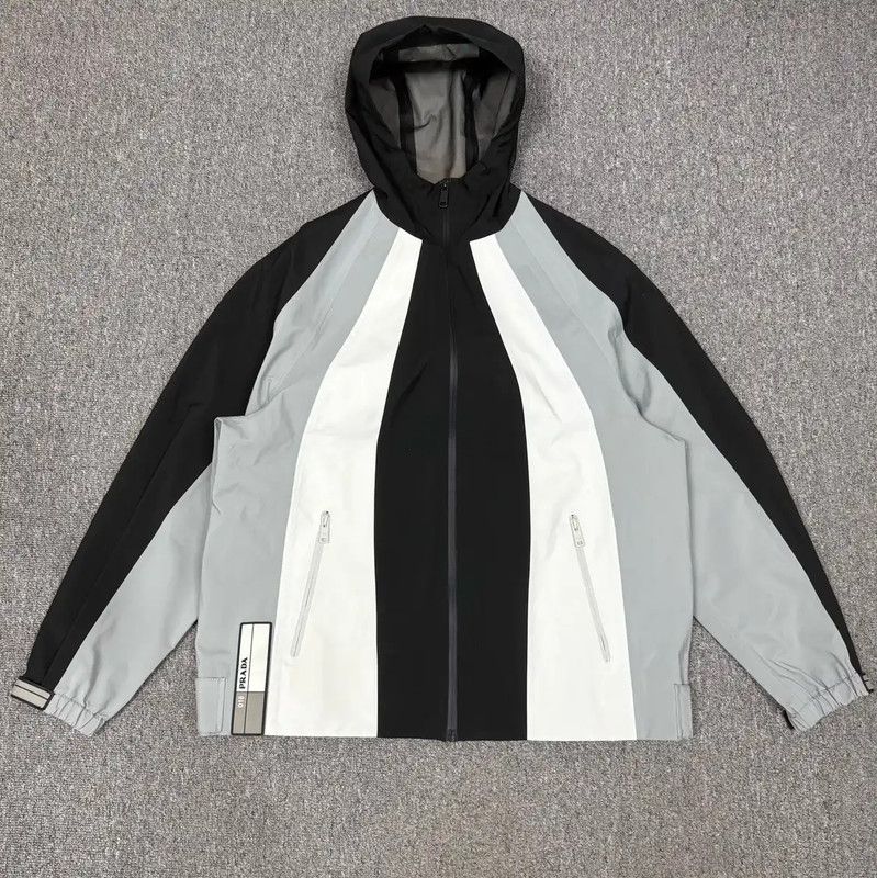 Prada Prada Color-Blocked Men's Jacket Size US S / EU 44-46 / 1 - 1 Thumbnail