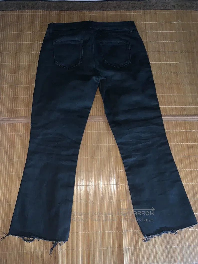 Saint Laurent Paris Saint Laurent Paris Wash bell-bottom pants size 30 i Size US 30 / EU 46 - 2 Thumbnail