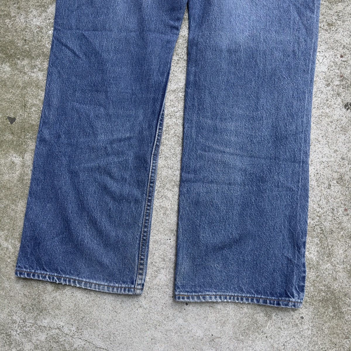 Levi's VINTAGE 90s LEVI'S 517 BOOT CUT FADED DENIM JEANS Size US 38 / EU 54 - 12 Thumbnail
