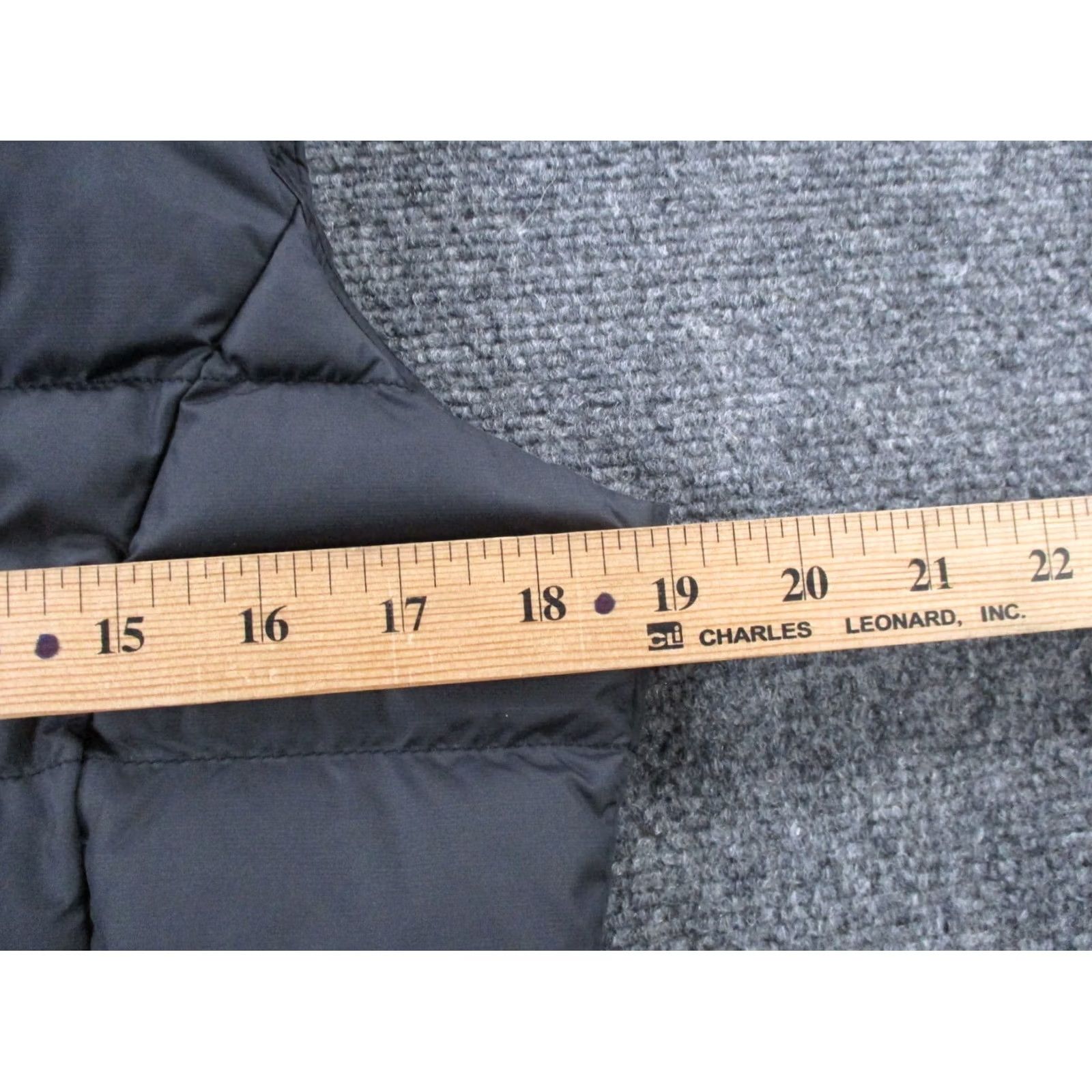 The North Face The North Face Vest Womens S Black Quilted Down Puffer 700 Hiking Outdoor Jacket? Size S / US 4 / IT 40 - 5 Thumbnail