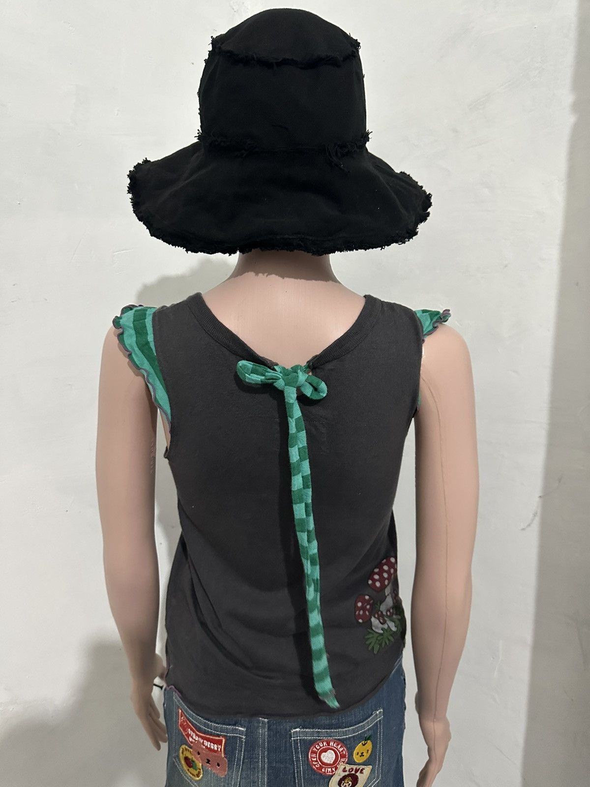 Japanese Brand Grand Ground Cute Japanese Cartoon Sleeveless Size S / US 4 / IT 40 - 4 Thumbnail