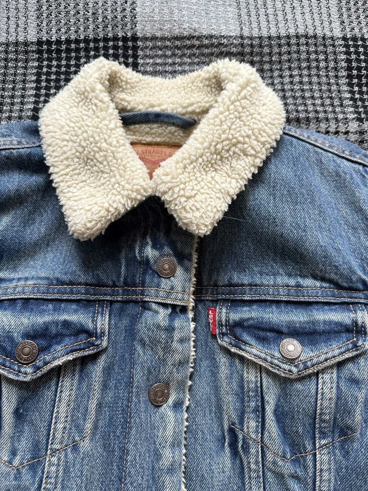 Levi's Levis Womens Denim Sherpa Lined Trucker Jacket Women's Sz S Size S / US 4 / IT 40 - 10 Thumbnail