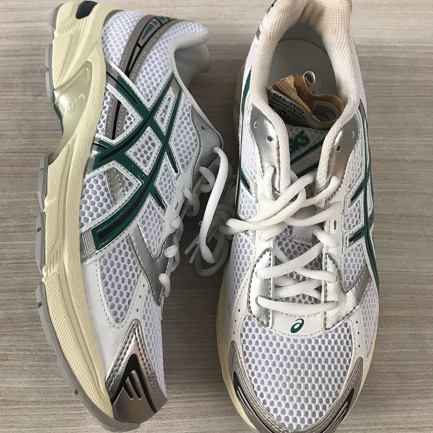 Asics ASICS GEL-1130 RETRO TECH STYLE FITS TODAY’S CITY Size US 9 / EU 42 - 2 Thumbnail