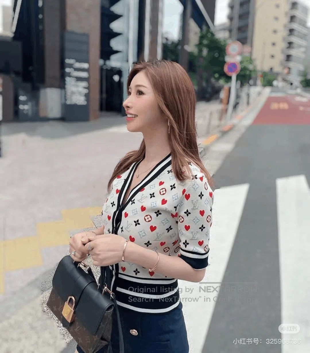 Louis Vuitton Louis Vuitton Monogram Knit Cardigan. Size XS / US 0-2 / IT 36-38 - 4 Thumbnail