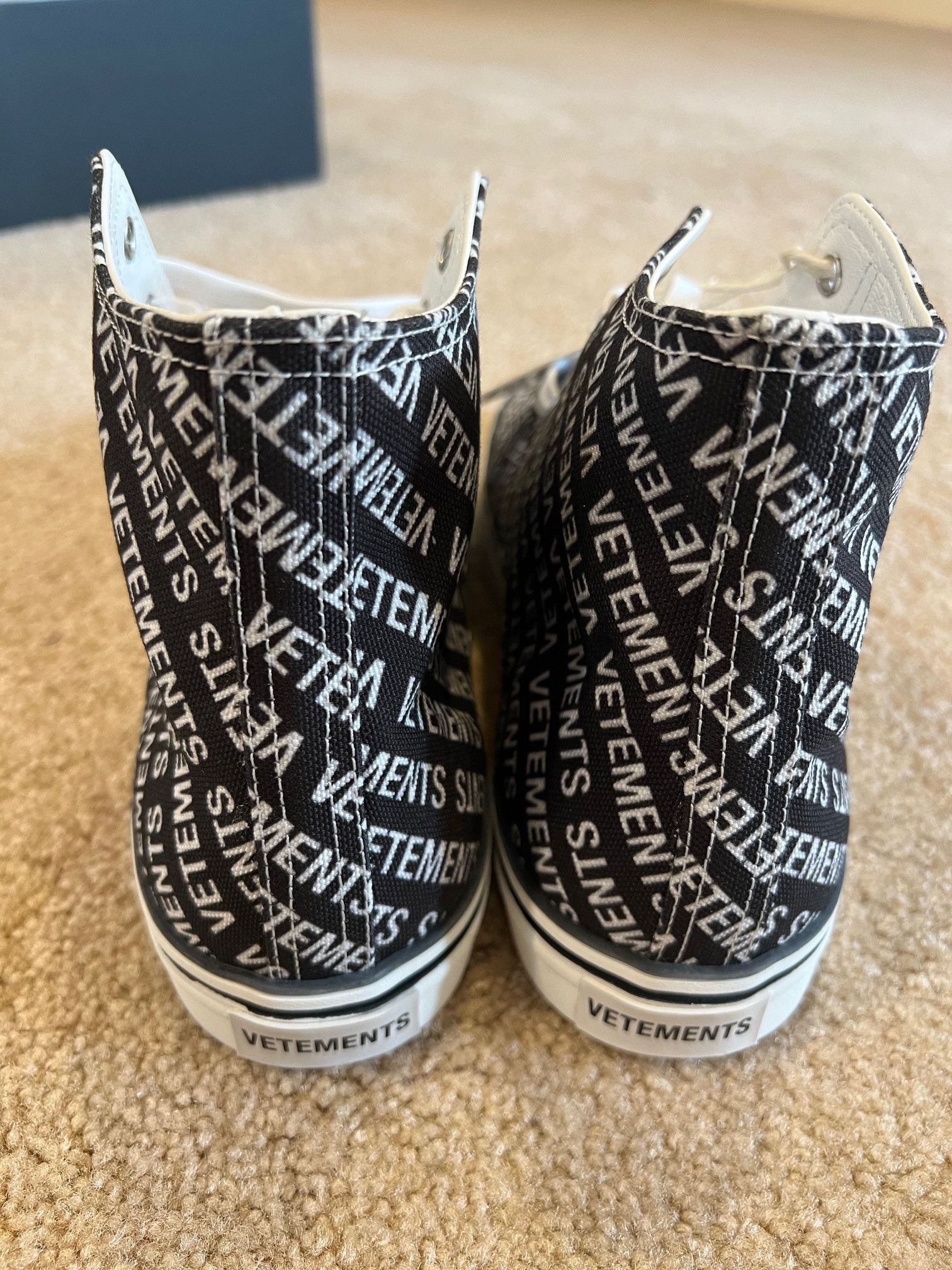 Vetements Vetements Printed Canvas Sneakers Size US 11 / EU 44 - 7 Thumbnail