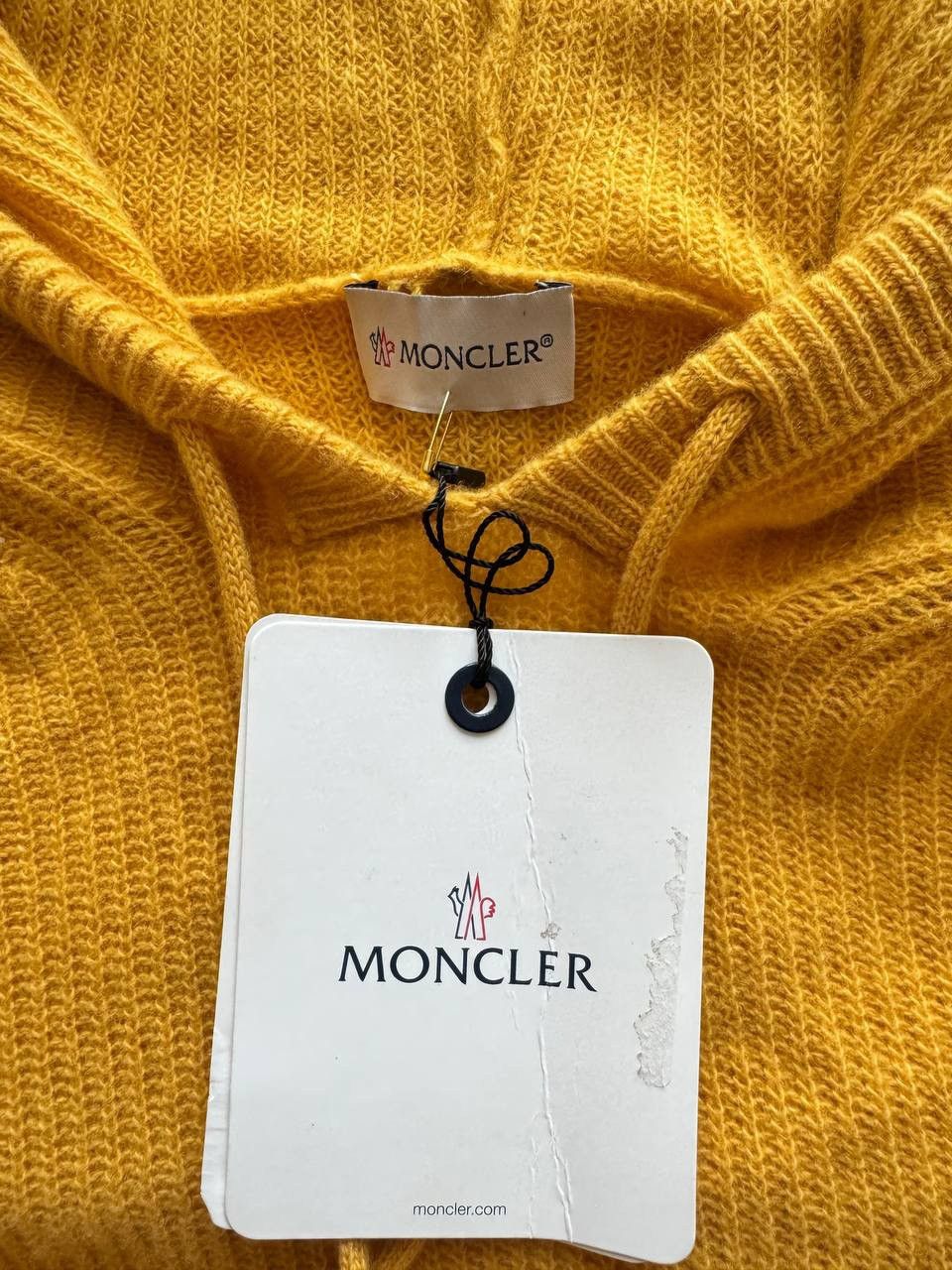 Moncler 🔥🔥 Moncler Wool And Cashmere Mustard Hoodie Size US M / EU 48-50 / 2 - 3 Thumbnail