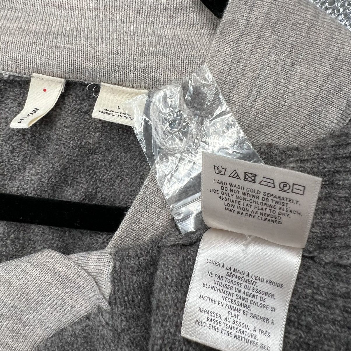 Anthropologie Anthropologie Moth Vneck Soft Boulders Wool Alpaca Pullover Size XS / US 0-2 / IT 36-38 - 9 Thumbnail